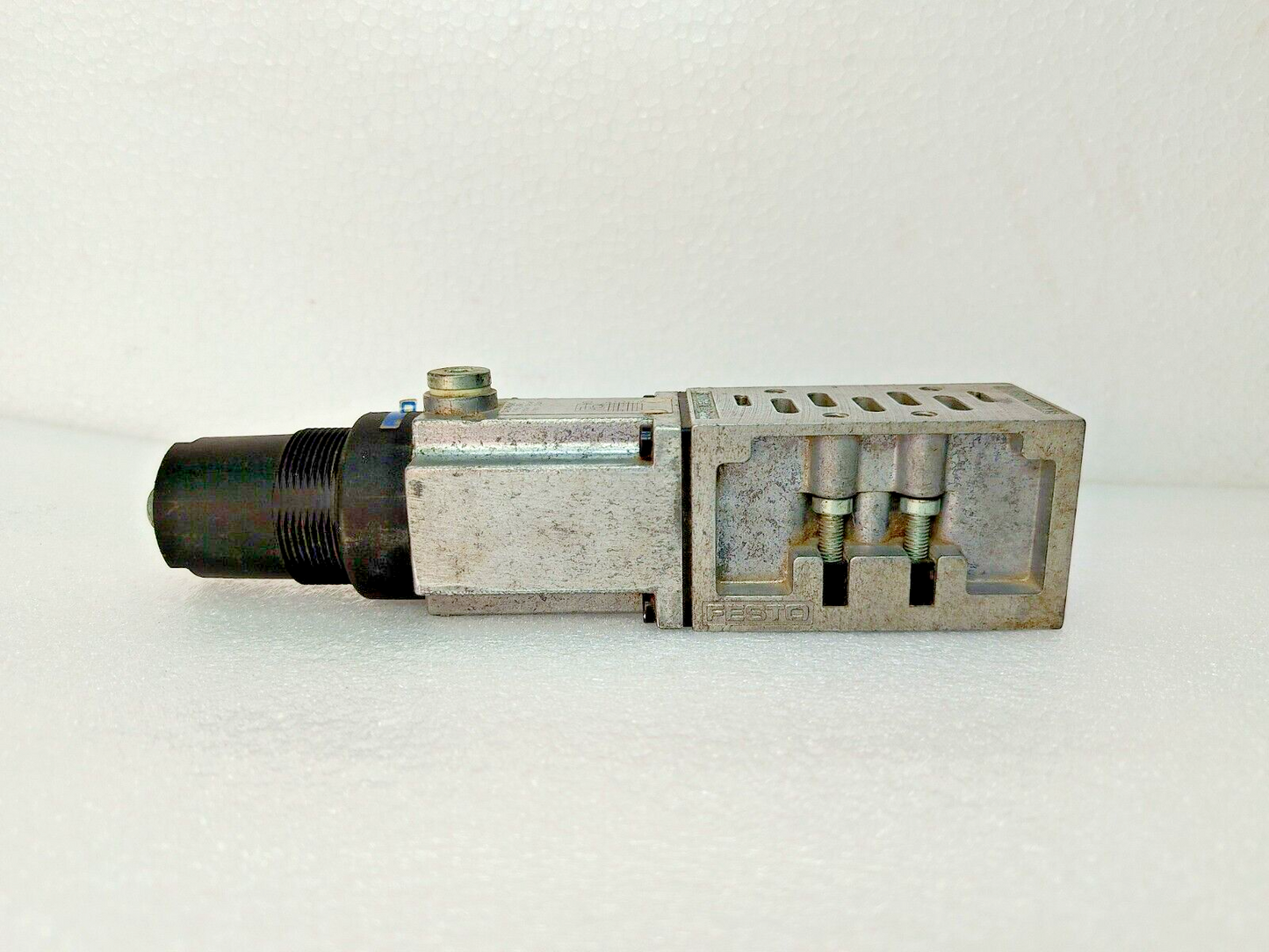 Festo LR-ZP-P-D-1 Pressure Regulator