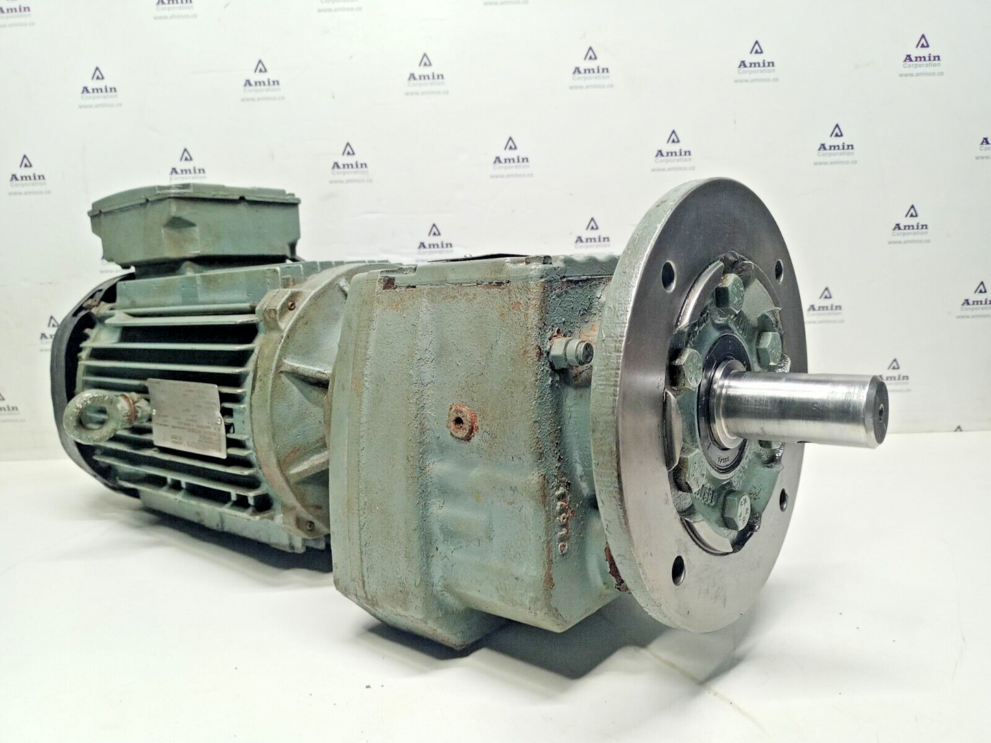 Sew-Eurodrive RF57 DRN100L4 gear unit gear motor