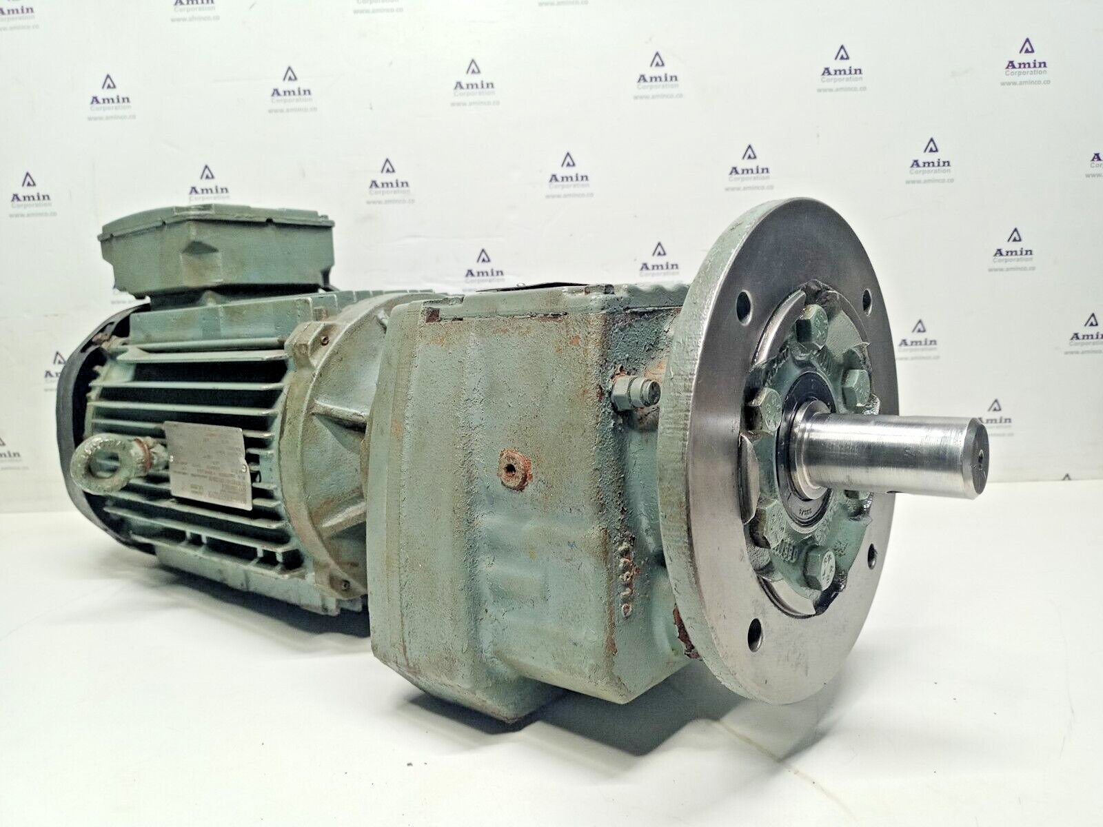 Sew-Eurodrive RF57 DRN100L4 gear unit gear motor