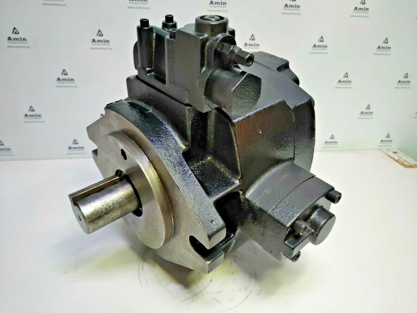 Parker Denison PVV 125-20-R-2-M-30 Hydraulic Vane pump