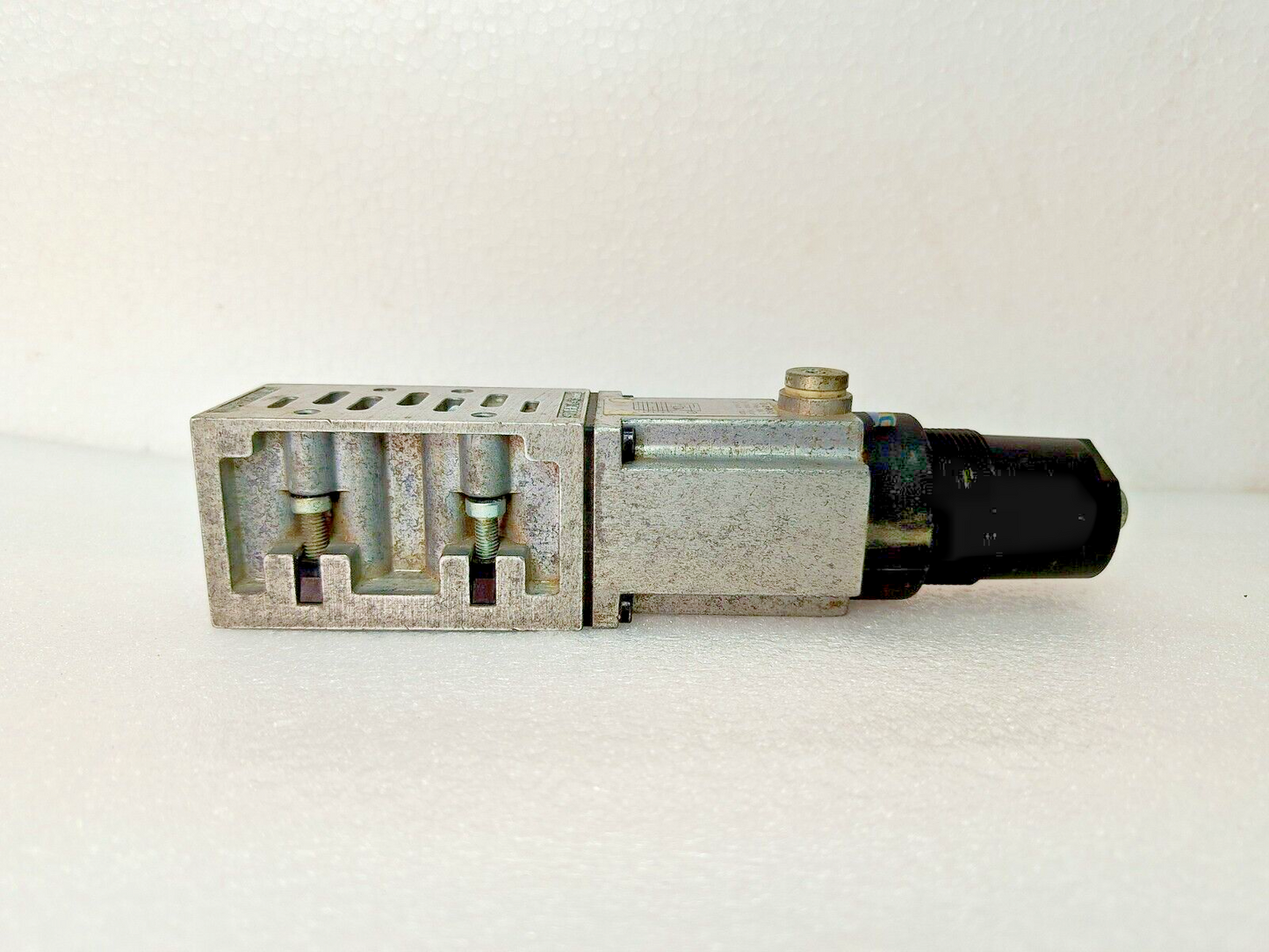 Festo LR-ZP-P-D-1 Pressure Regulator