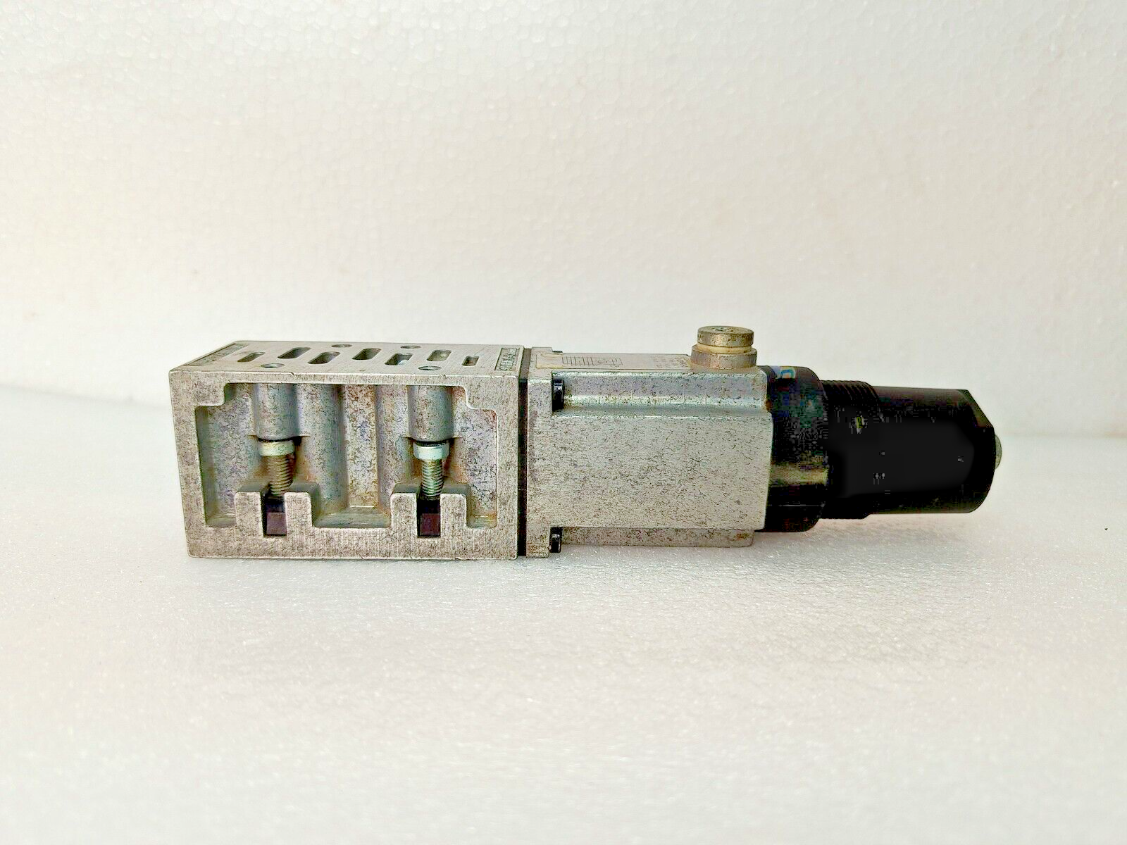 Festo LR-ZP-P-D-1 Pressure Regulator