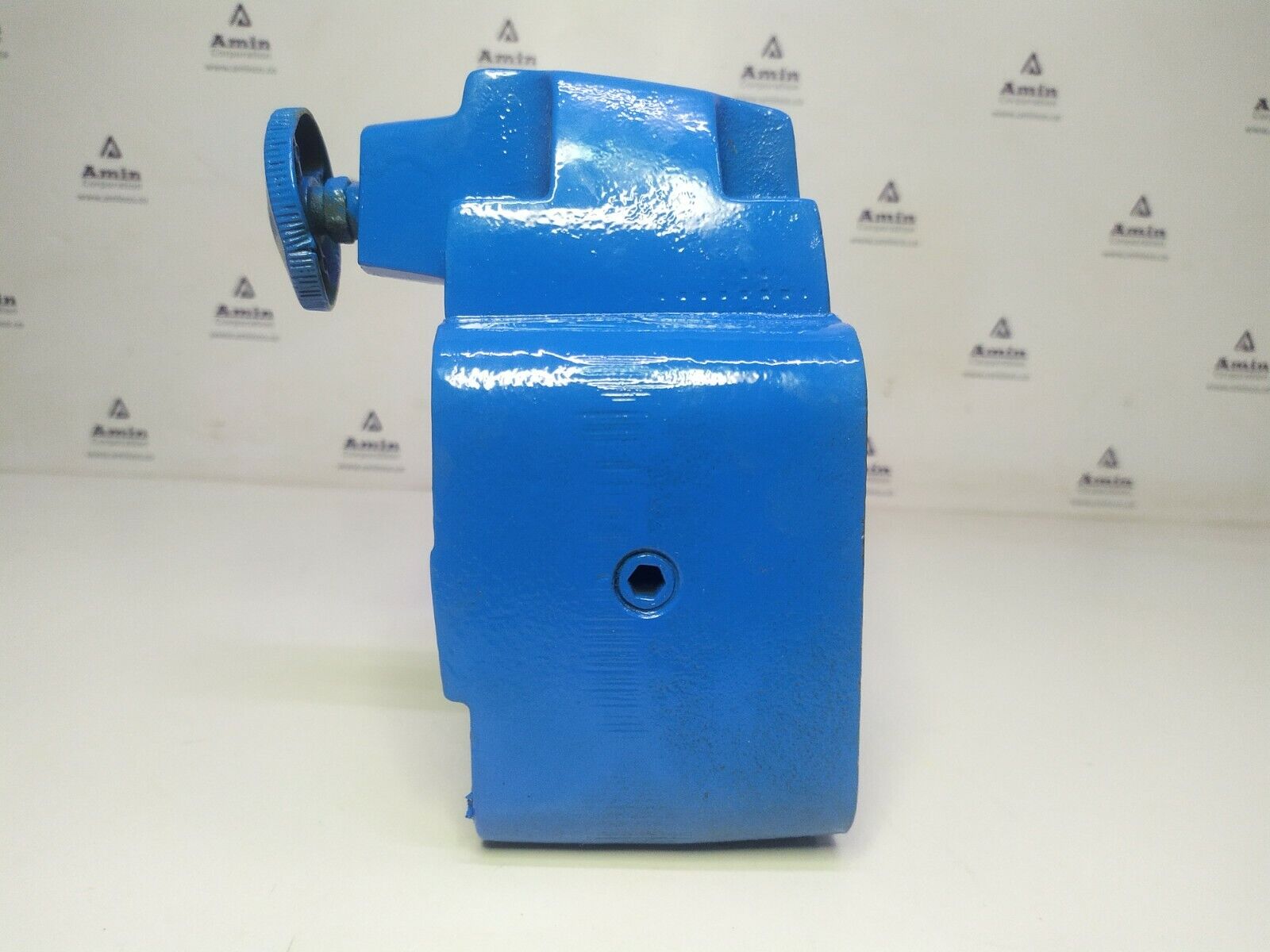 Vickers CG 10 F 20 Pressure Relief valve Range: 1500-3000 psi max.
