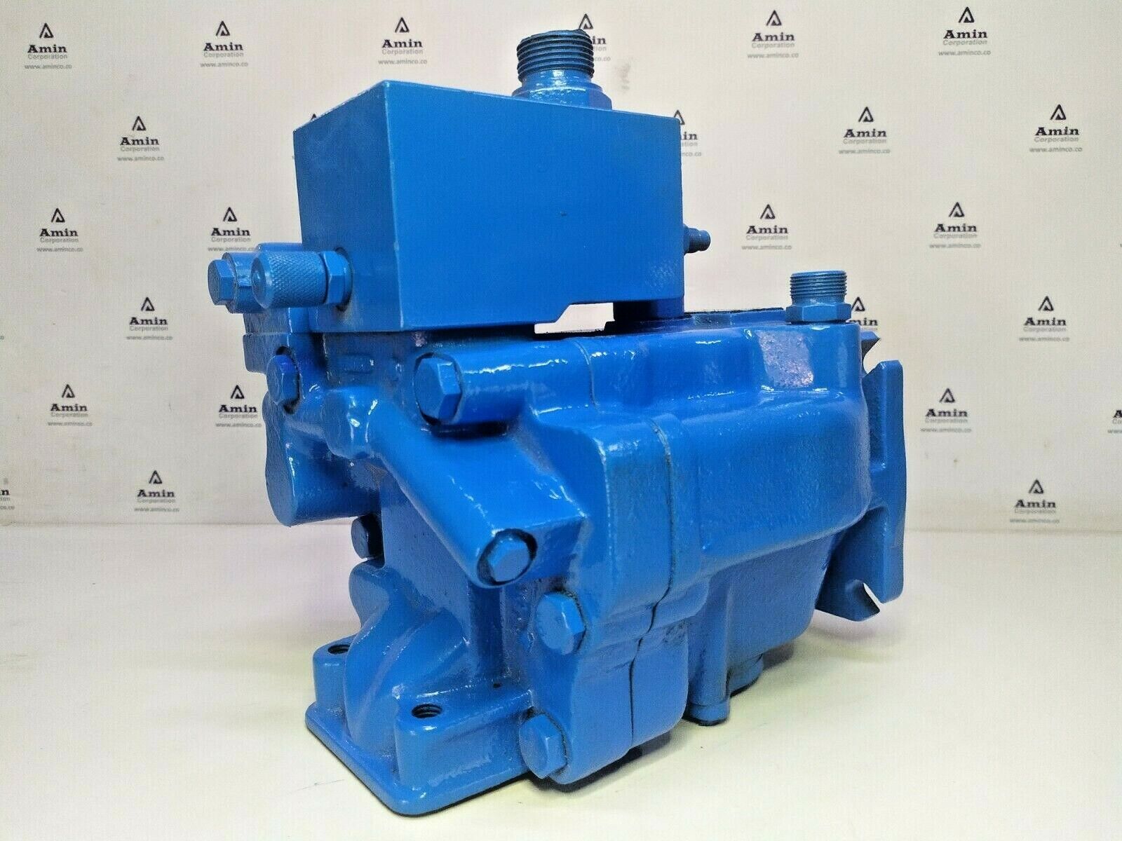 Vickers PVH57QIC RF 1S 10 C25 31 SF2 Hydraulic Piston Pump