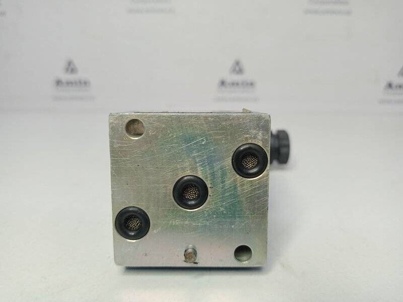 Wabco 3722270220 Pneumatic valve 372-227-022-0 - Refurbished