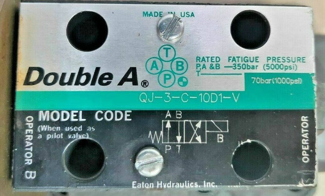 Double-A QJ-3-C-10D1-V with QJ-8-C-10B1-T-V Directional control valve - NEW