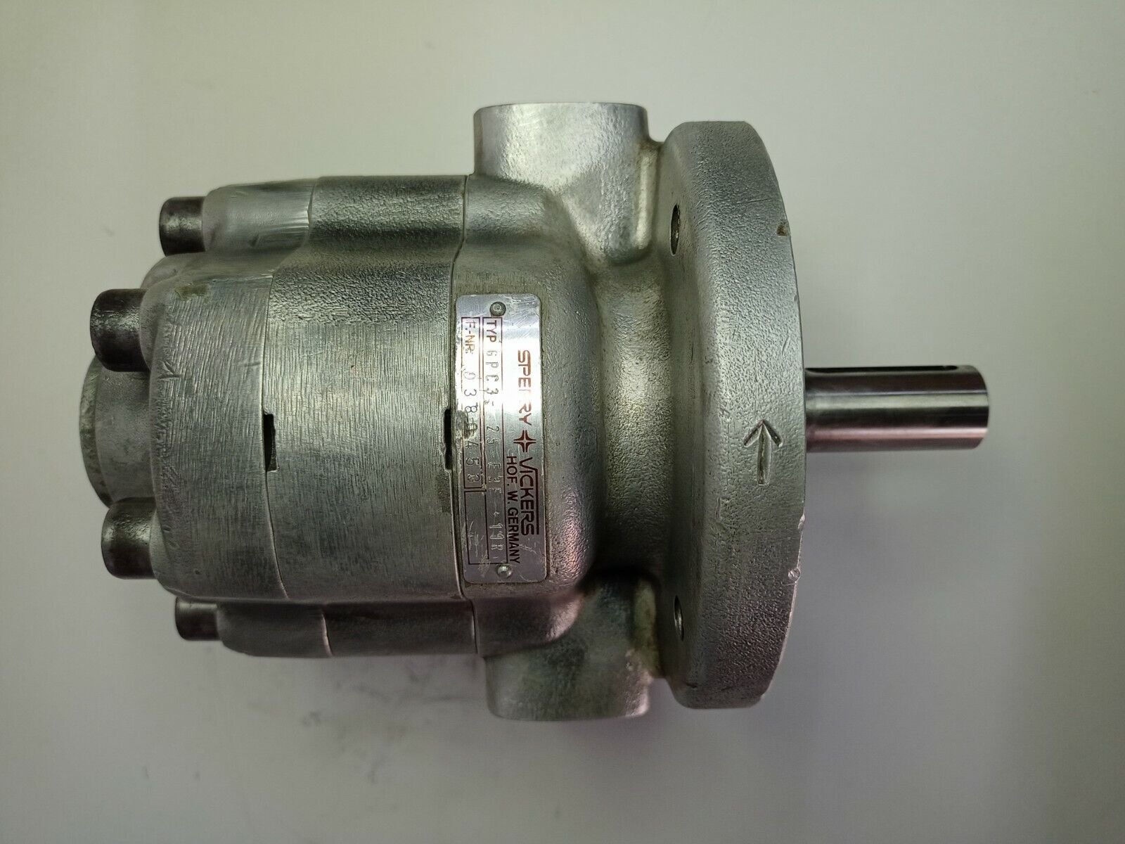 Sperry Vickers GPC3-25-E3F-11R Hydraulic gear pump