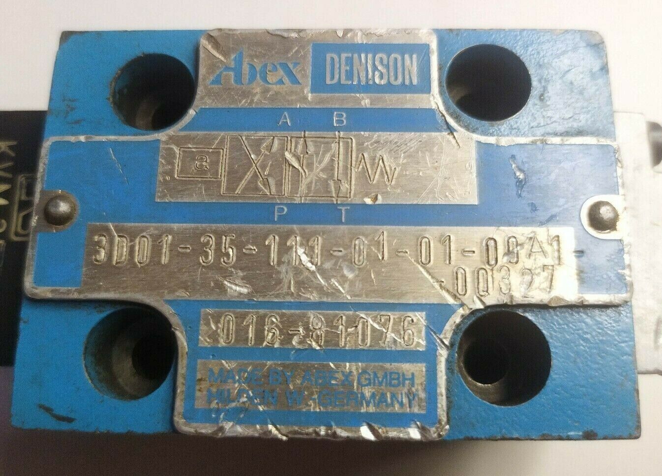 Abex Denison 3D01-35-111-01-01-00A1-00327 Directional control valve