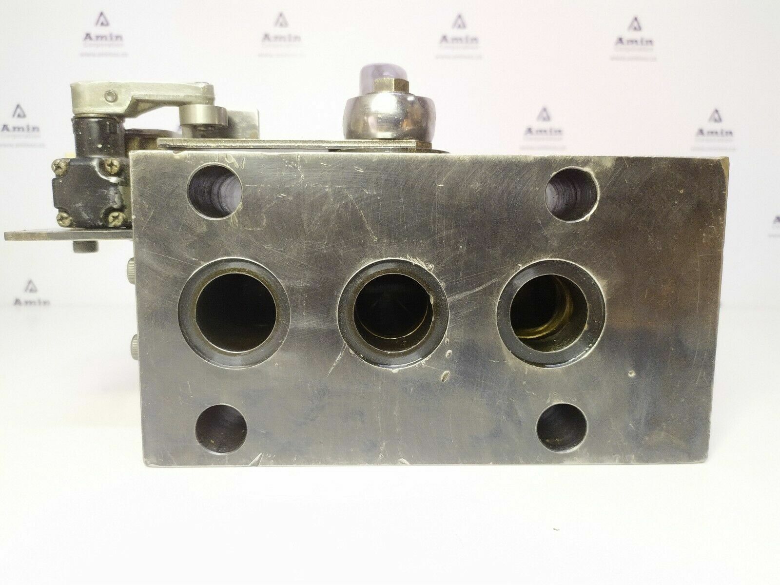 Hirose valve HBV-H-G10-2532-LS with Omron WL GCA2 Limit switch
