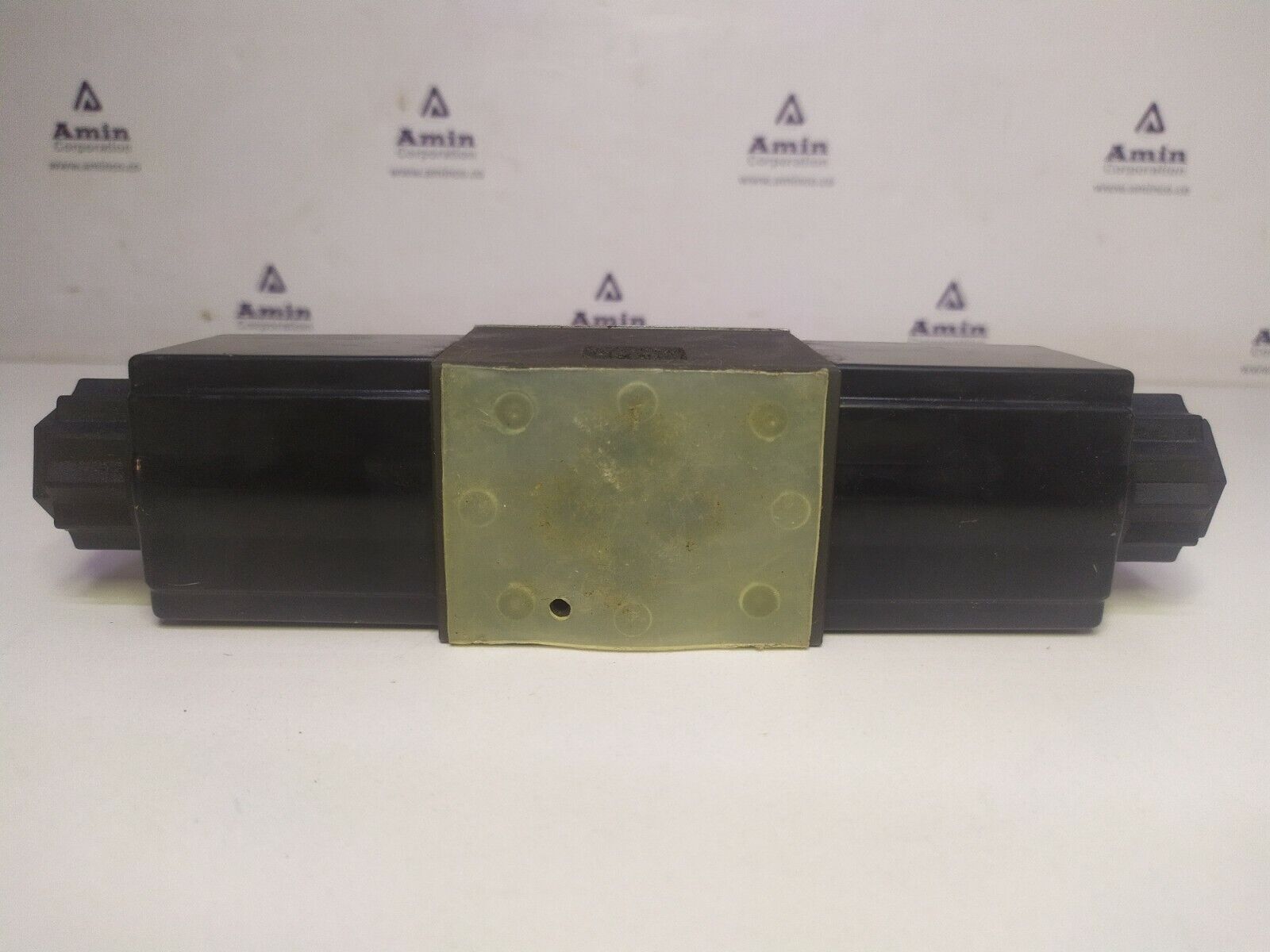 Northman SWH-G02-C6-A240-20 Solenoid operated Directional valve 220/240VAC