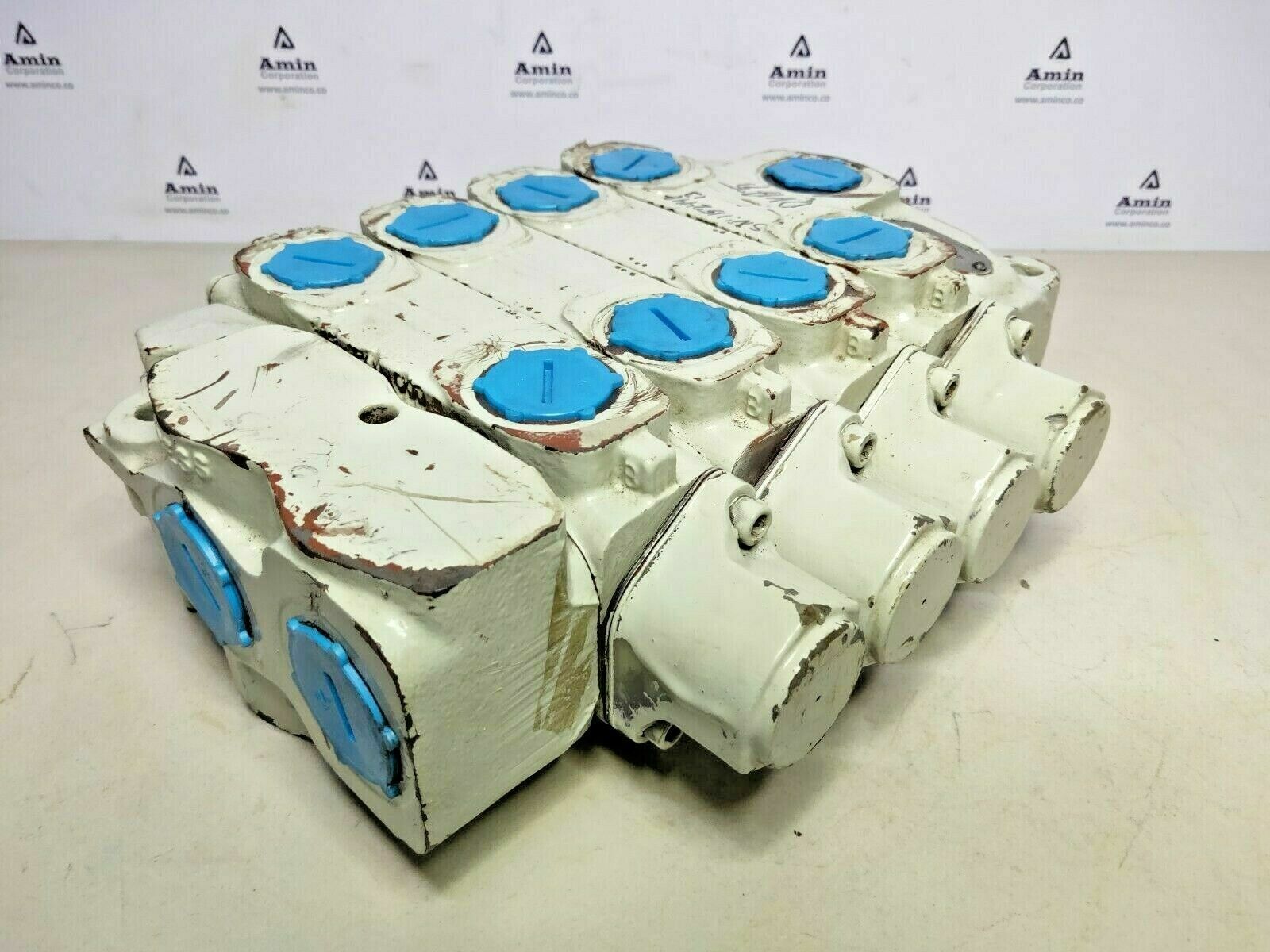 Parker Commercial hydraulics DVA35 Hydraulic control valve S/n: 115244813