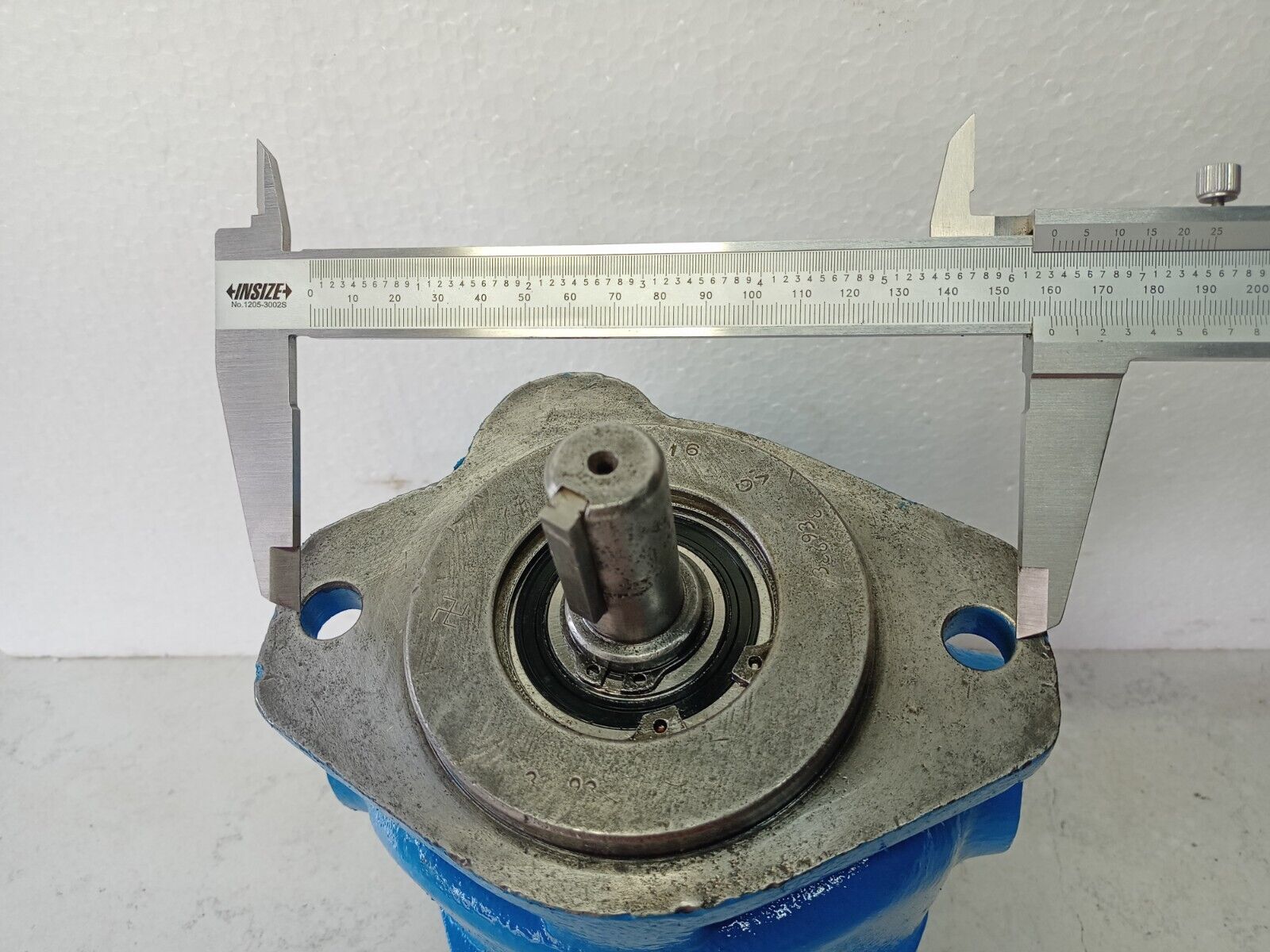 Vickers 2776627-28 Hydraulic piston pump - Pressure tested