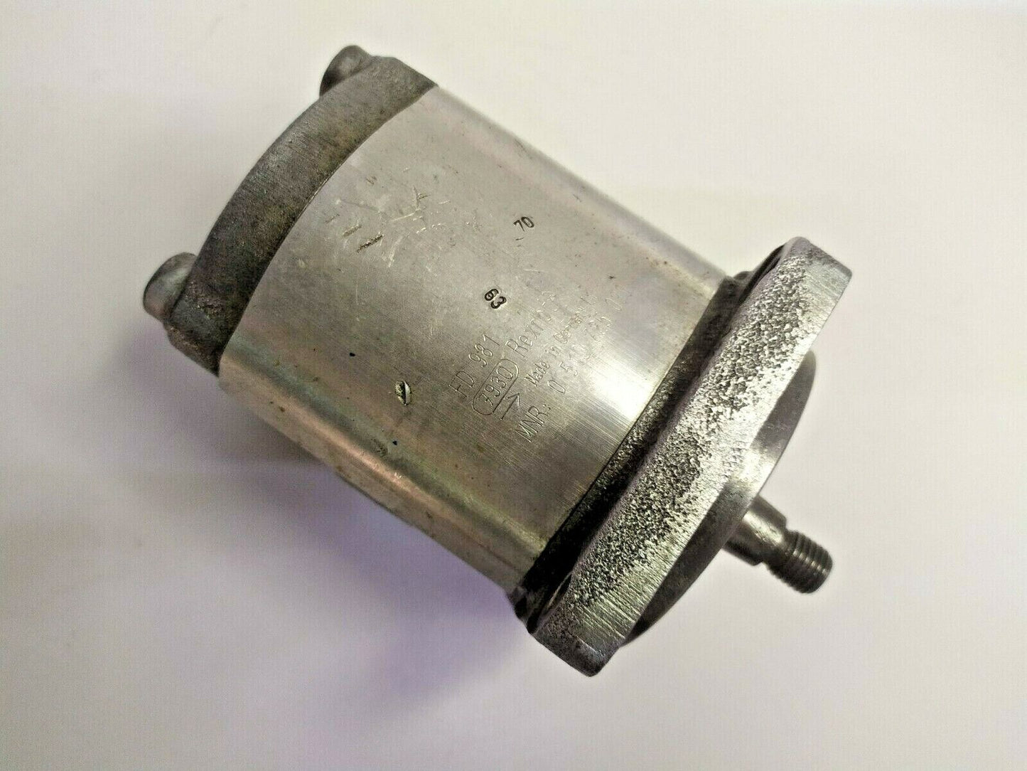 Rexroth 0510 725 030 Hydraulic gear pump Con. press. 250 bar - TESTED PUMP