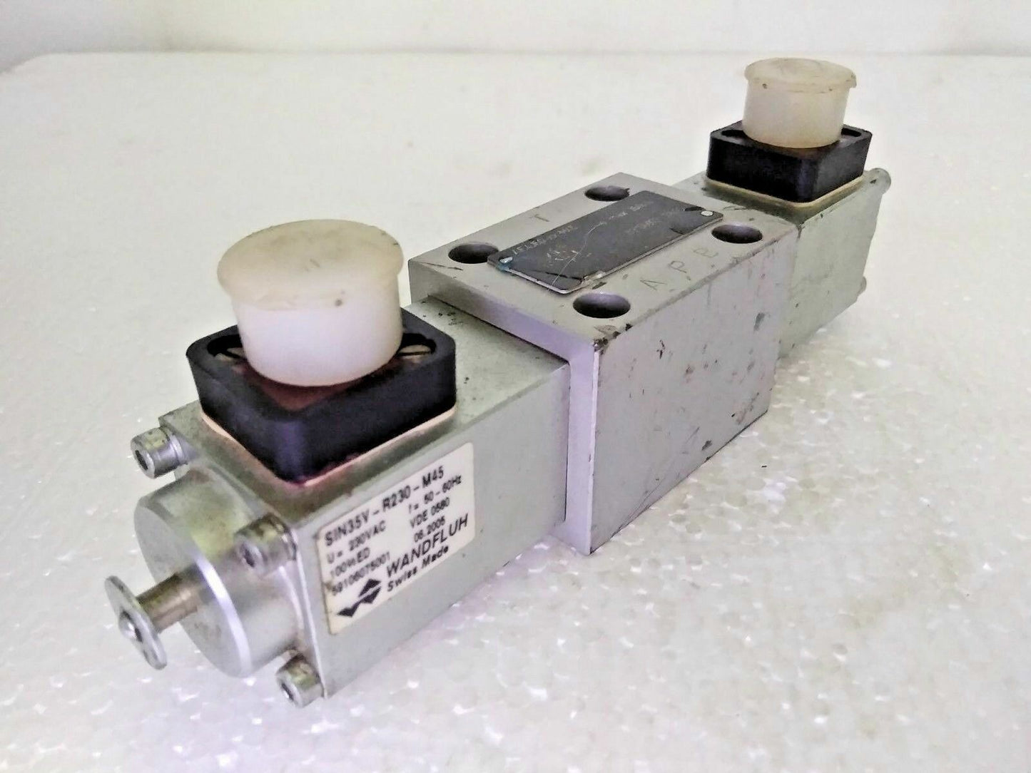 WANDFLUH PLEIGER AE4J60-XX-M45 Hydraulic Solenoid Valve Pressure 350 bar Max.