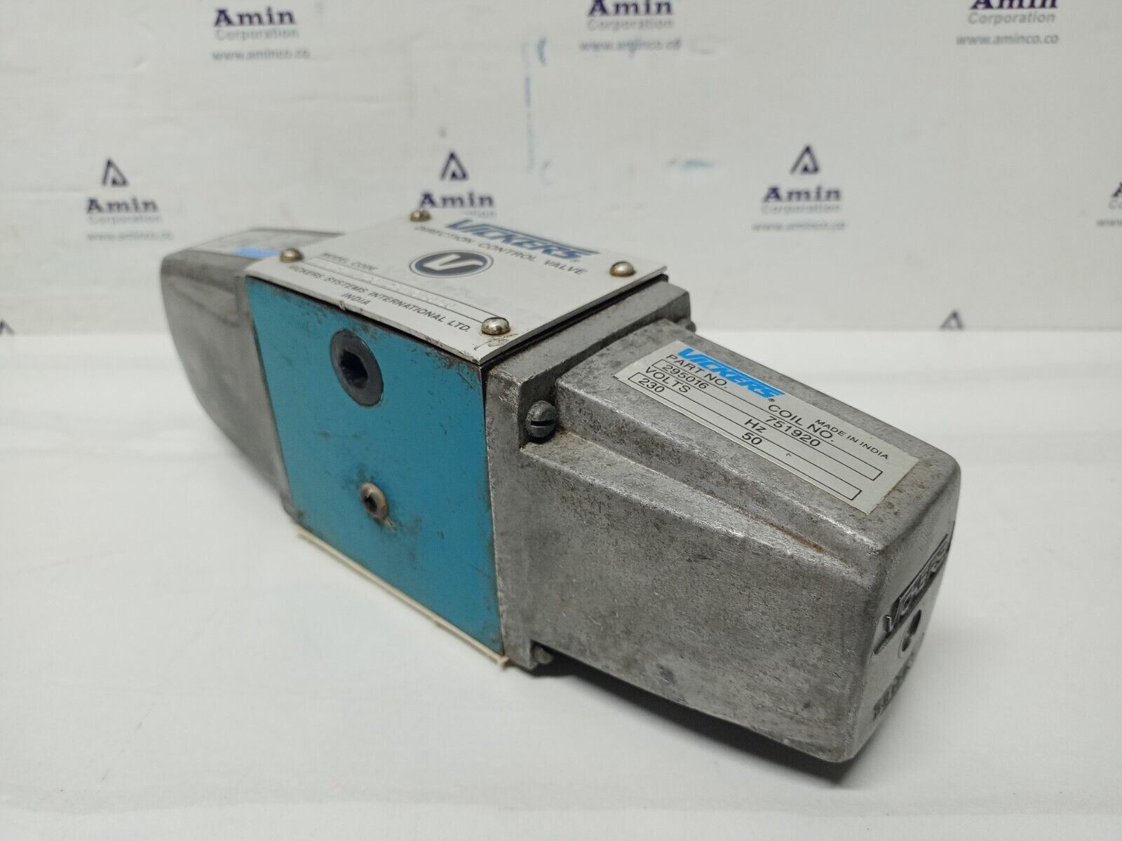 Vickers DG4S4-012C-230AC-50-50 Solenoid Directional control valve