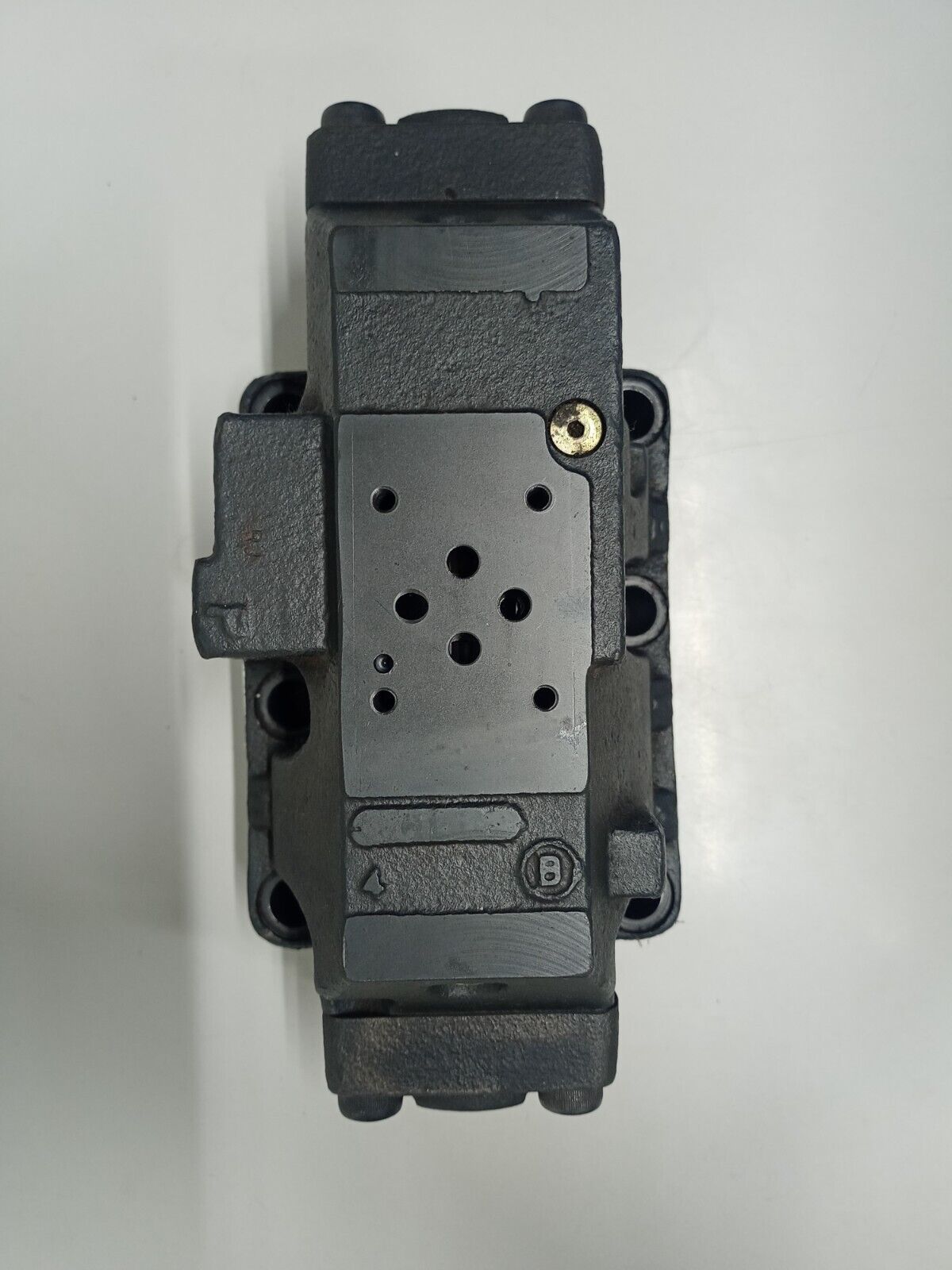 Eaton-Vickers DG5S-8-2C-T-M-X1-ER4-30 Directional control valve - NEW
