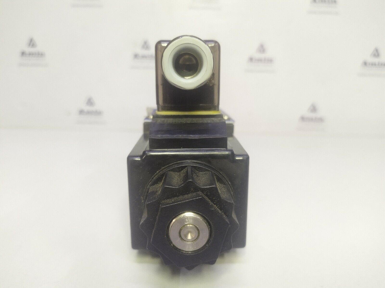 Northman SWH-G02-C6-A240-20 Solenoid operated Directional valve 220/240VAC