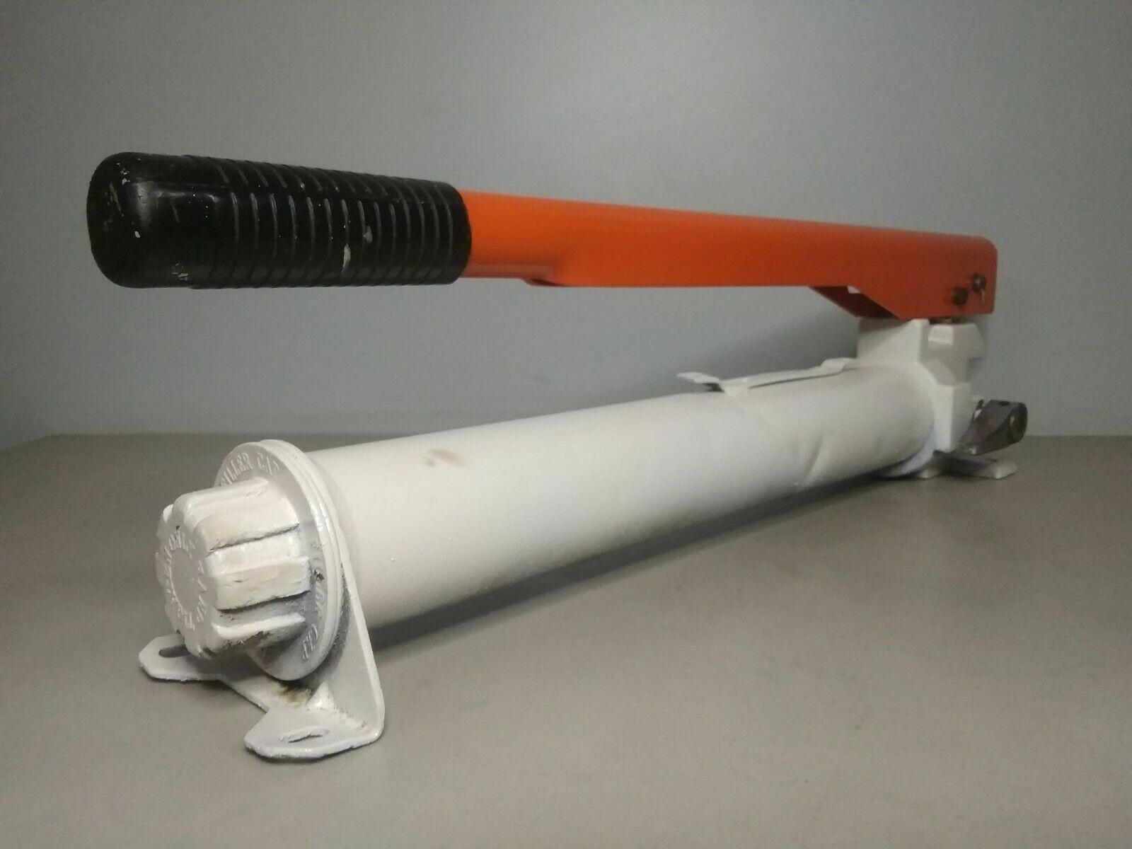 SPXFLOW Power Team P55 Model: B Single Acting Hand Pump - TESTED PUMP