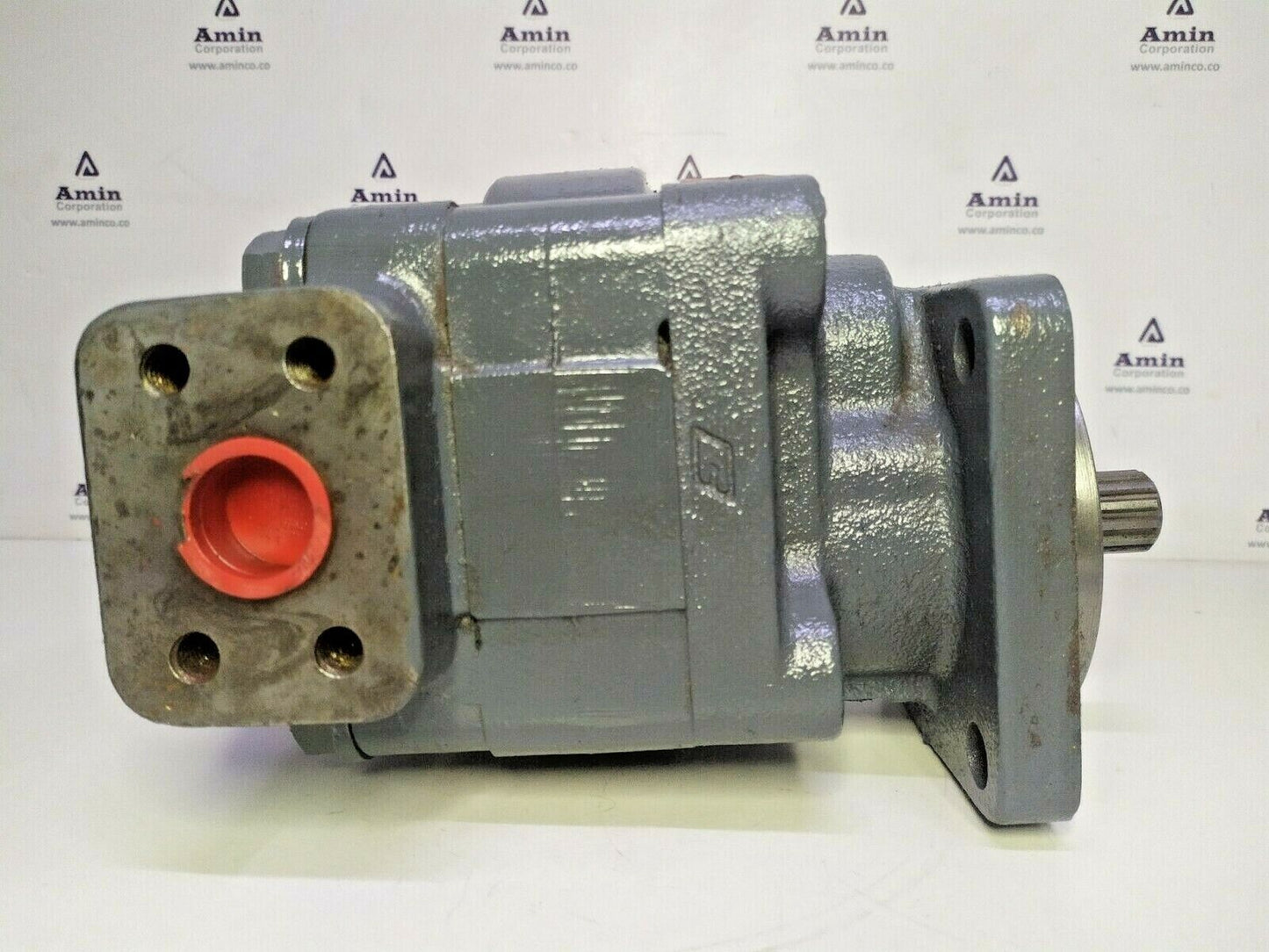 Commercial Hydraulics M-330-40B40F1D Hydraulic Motor
