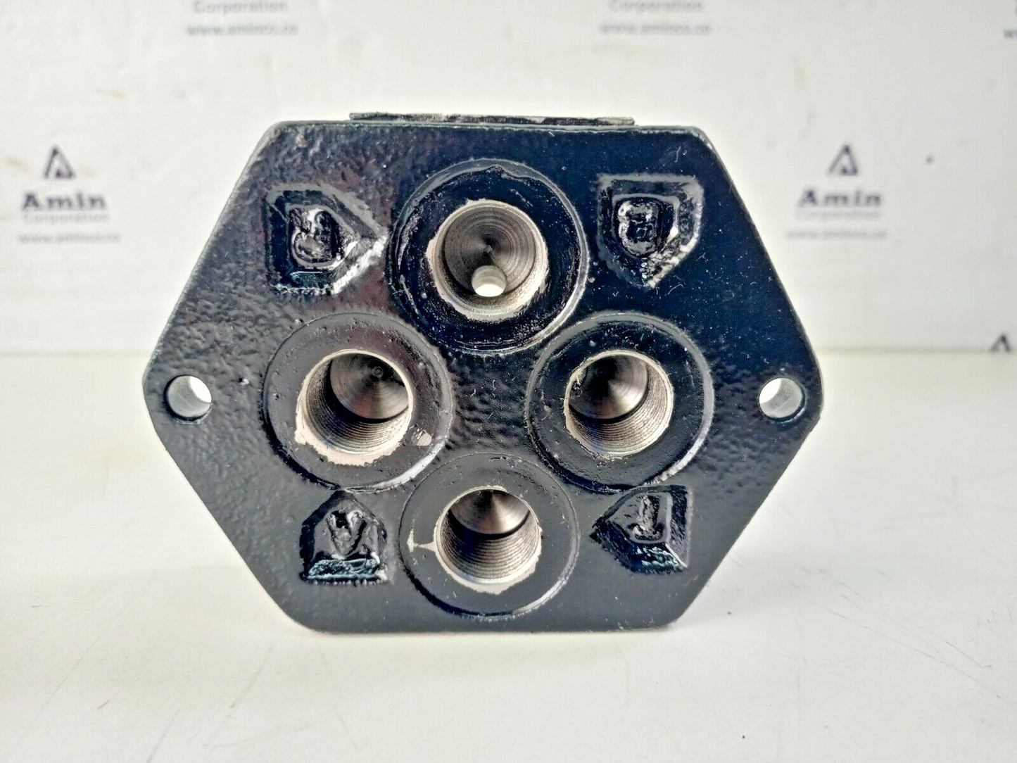 Parker SPD23B910 Subplate for directional control valve