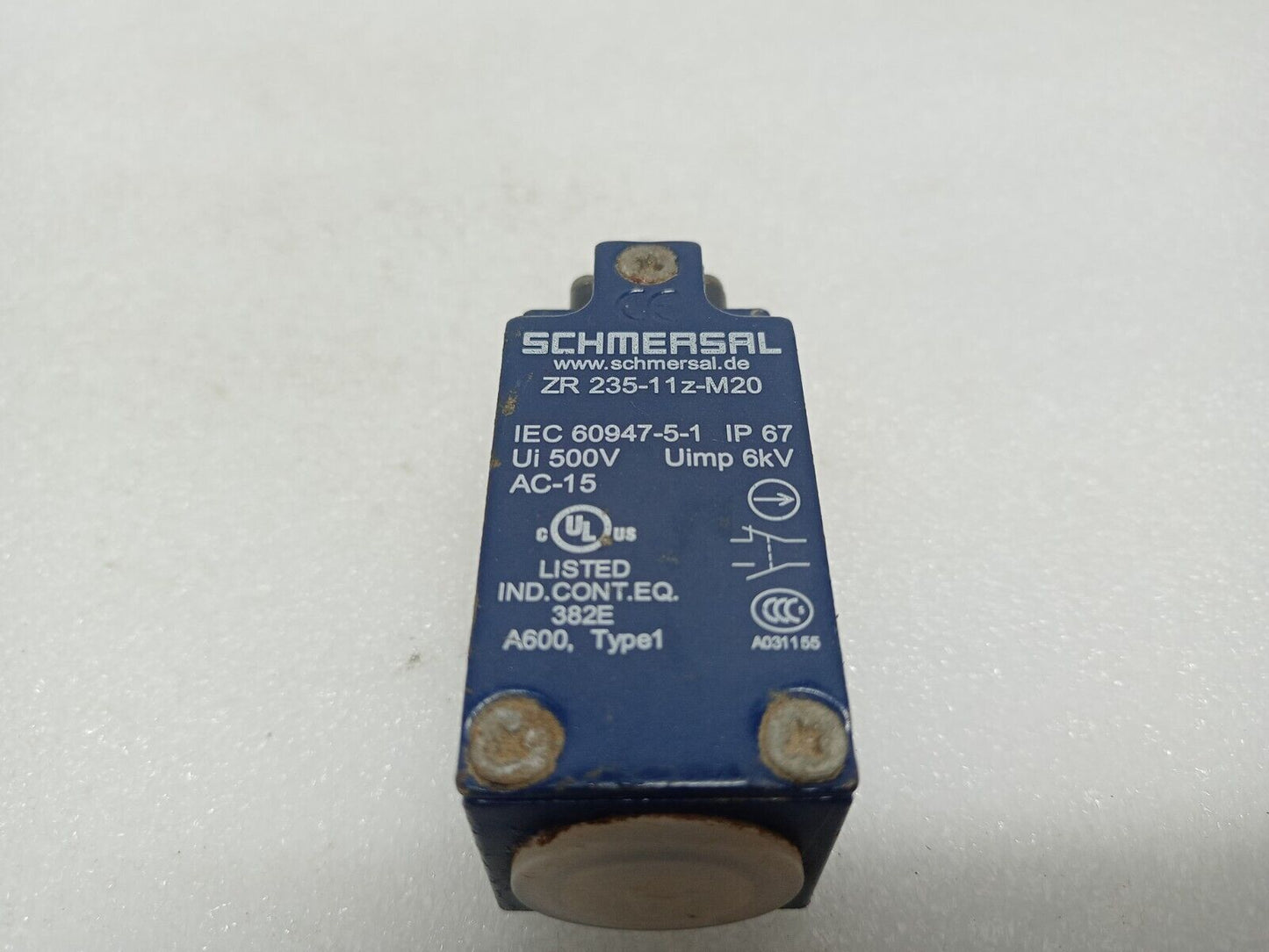 Schmersal ZR 235-11z-M20 Limit Switch - NEW