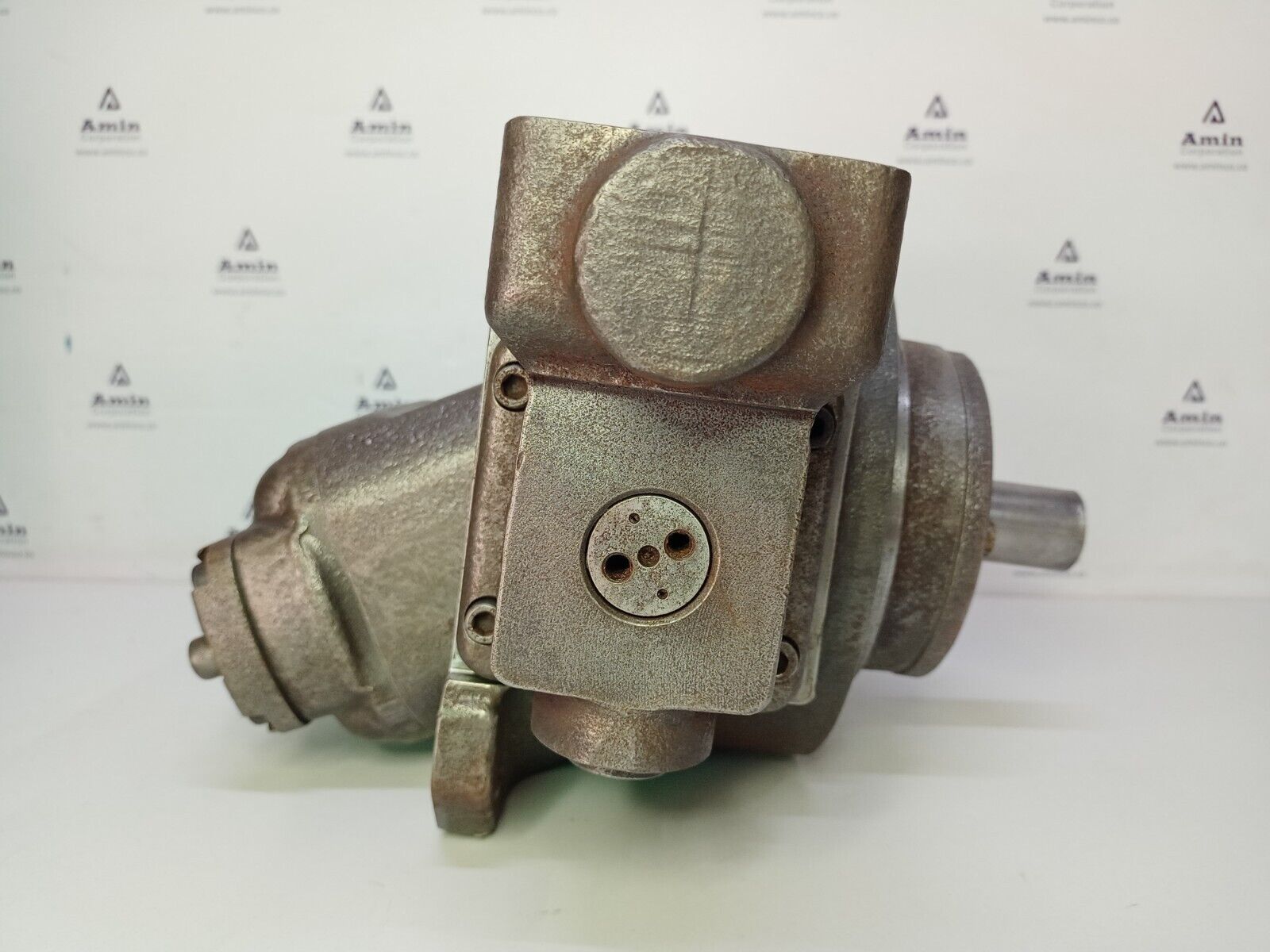 Kawasaki KPM LV-030-410R Axial piston pump