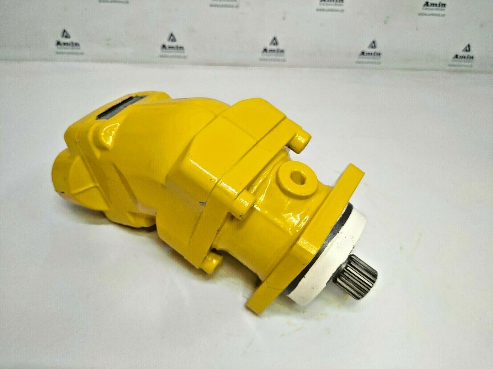 Sunfab SCM-012W-H-I41-W25-S3G-100 Hydraulic Motor - NEW
