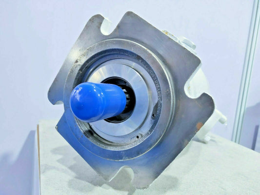 SUNDSTRAND HYDRO-TRANSMISSION 82628305 233052 Hydraulic Motor - NEW