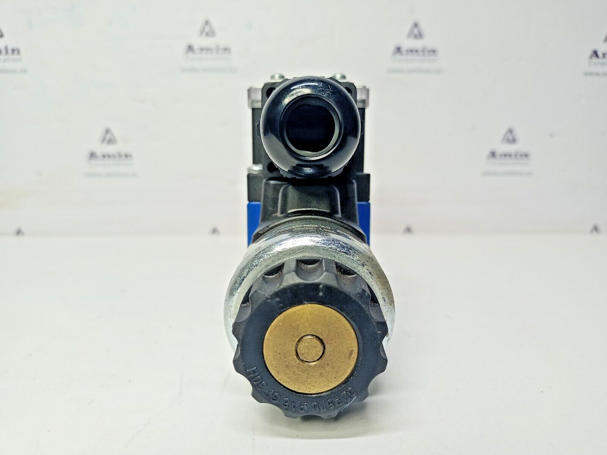 Rexroth R900552901 4WE6D62/EG24N9DL Directional control valve 24VDC - NEW