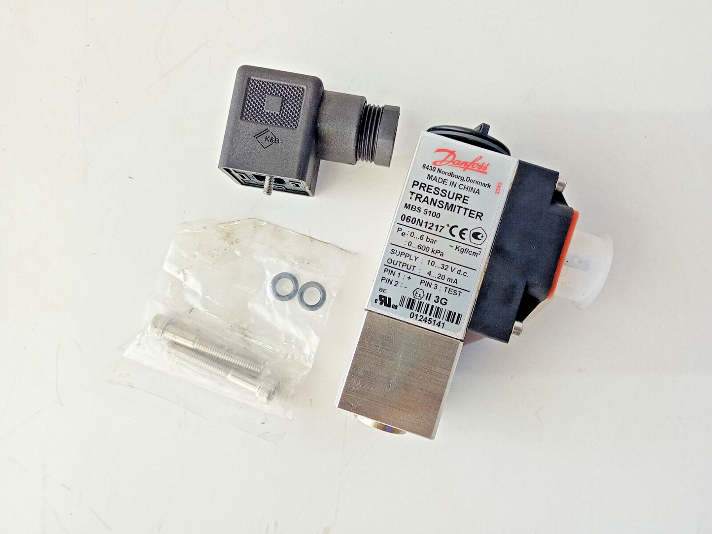 Danfoss MBS 5100 Pressure Transmitter MBS5100 060N1217 - NEW Free fast shipping