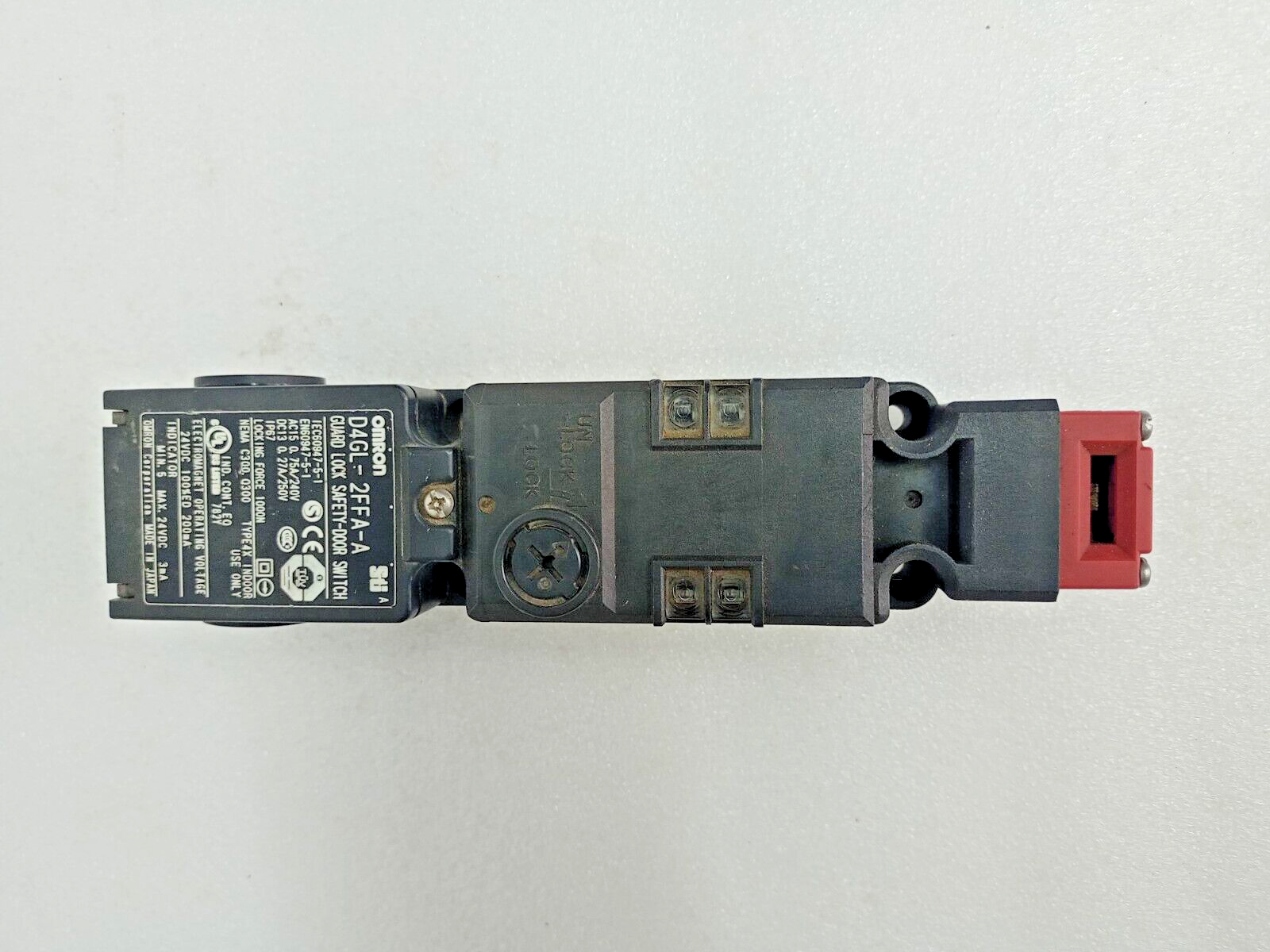 Omron D4GL-2FFA-A4 Guard lock safety-door switch
