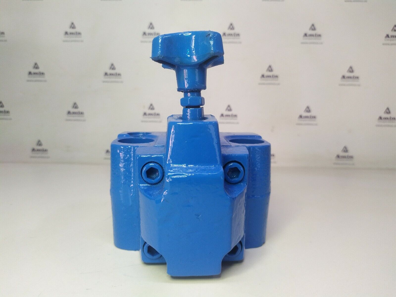 CG 10 F 30 Vickers Pressure Relief valve Range: 1500-3000 psi max.