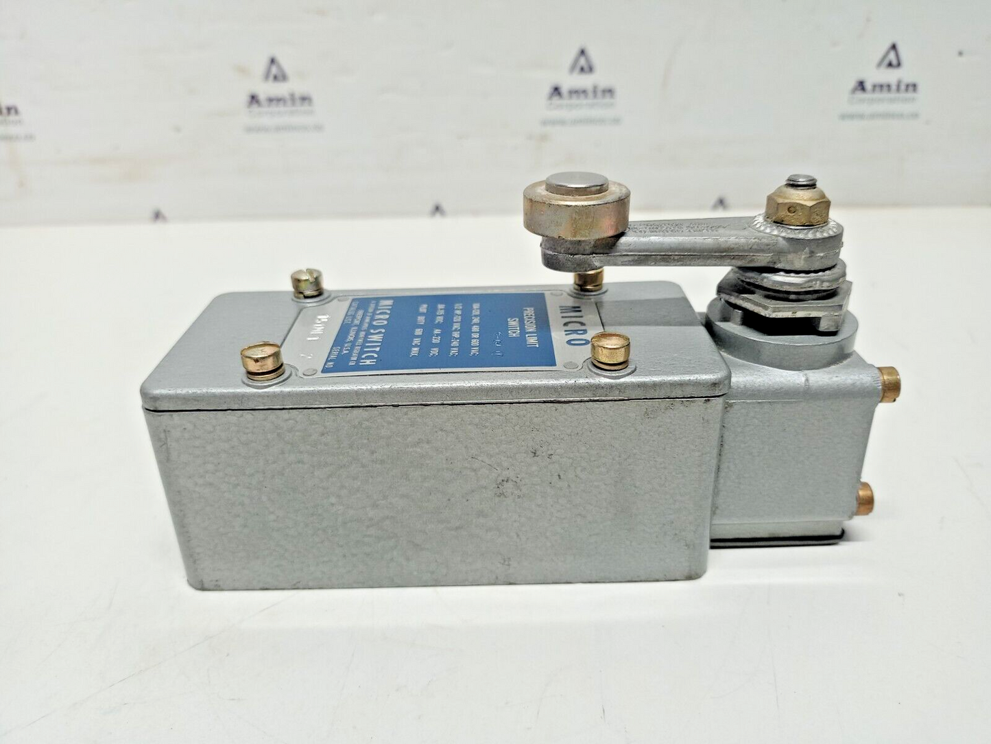 MICRO SWITCH 151ML1 600VAC 10A Honeywell/Micro switch Precision limit switch NEW
