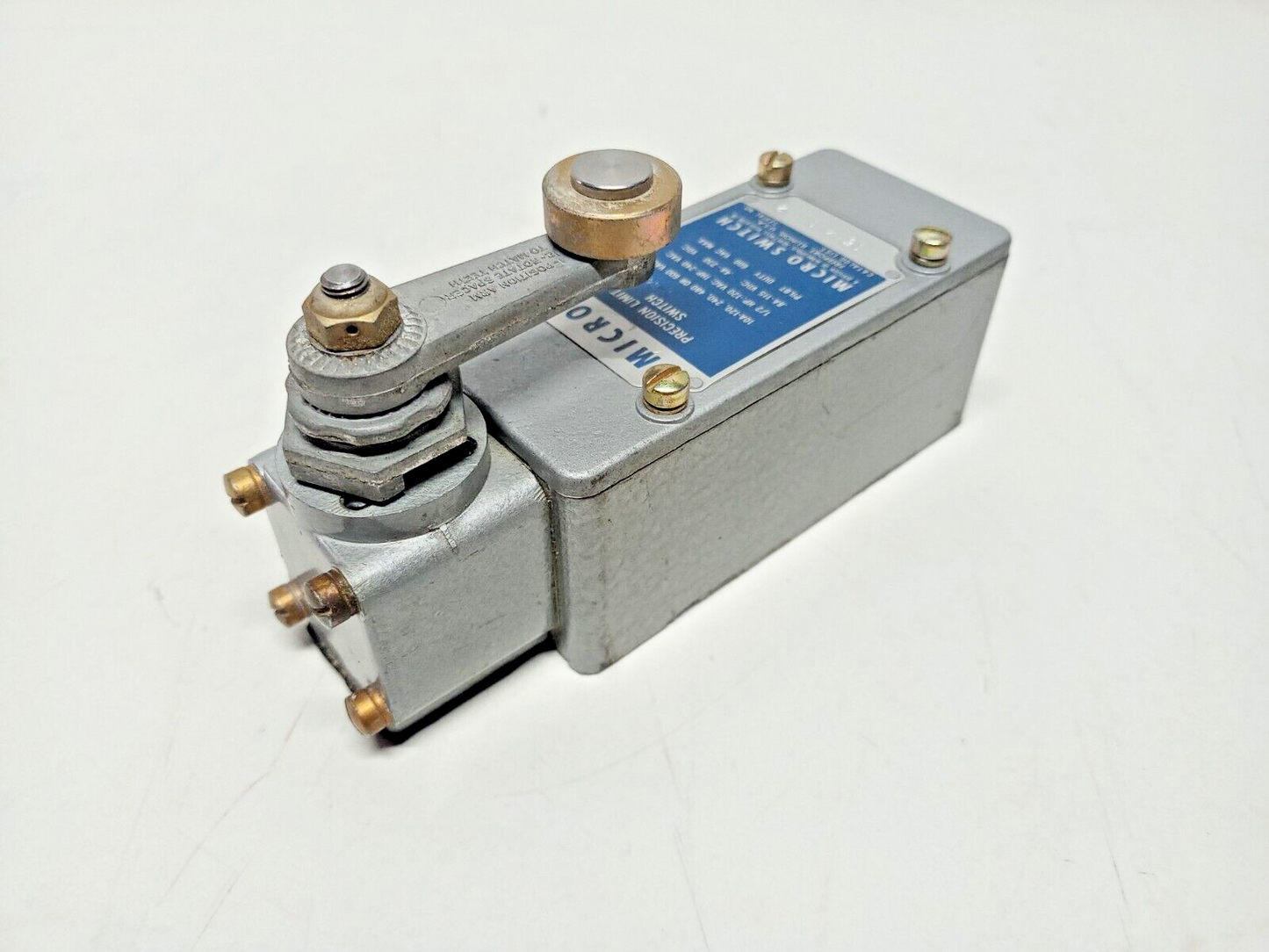 MICRO SWITCH 151ML1 600VAC 10A Honeywell/Micro switch Precision limit switch NEW