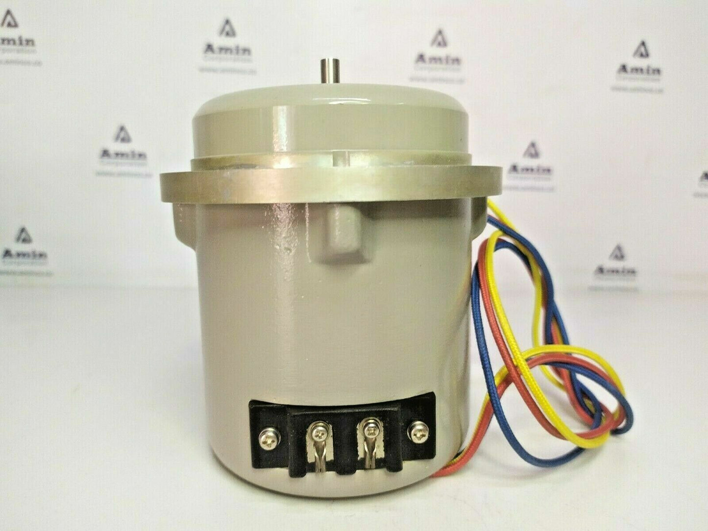 Tamagawa Synchro motor TS12N9E11 - NEW FREE shipping