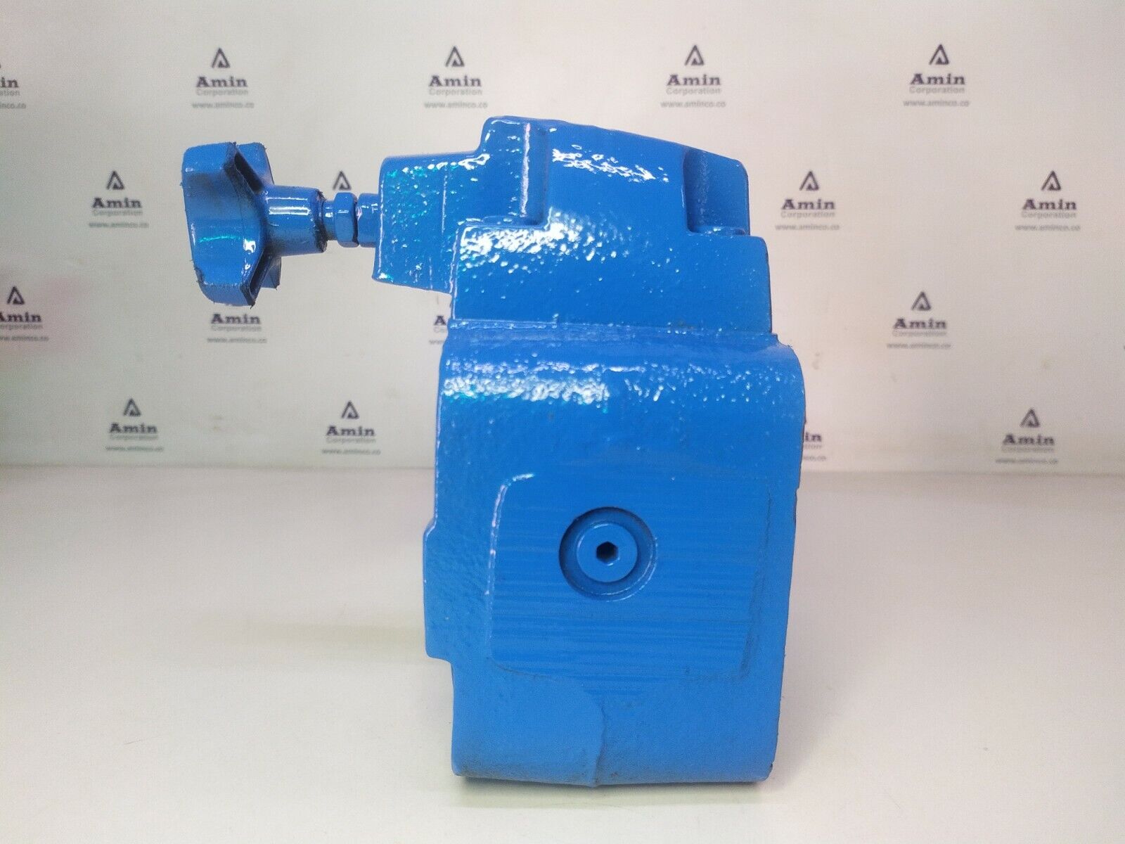 CG 10 F 30 Vickers Pressure Relief valve Range: 1500-3000 psi max.