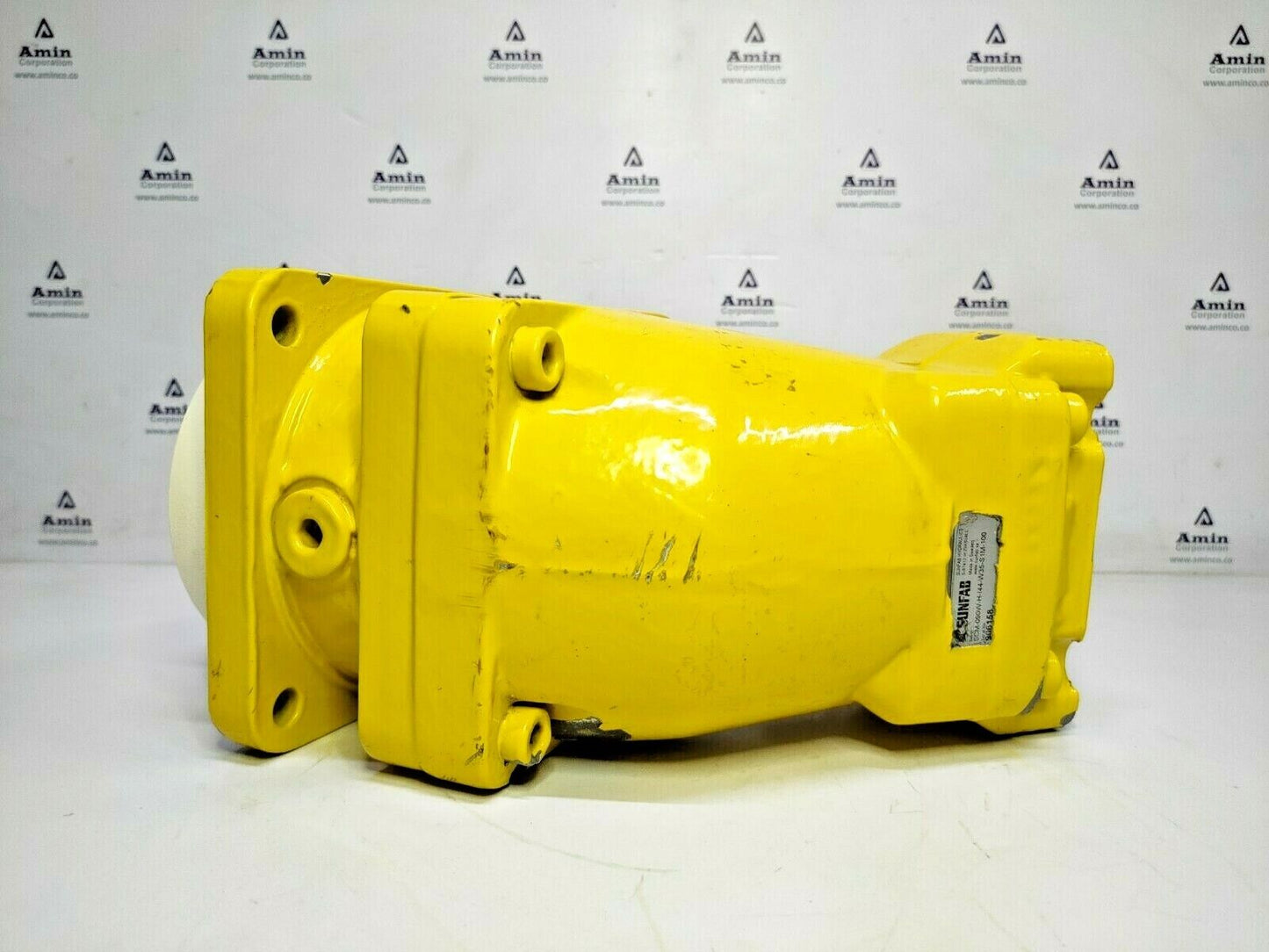 Sunfab SCM-090W-H-I44-W35-S1M-100 Hydraulic Motor - NEW