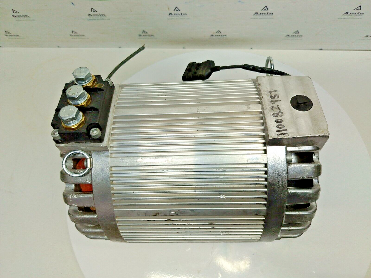 SME B00MT325B04 Motor 15kw 32v 2200-4500rpm - NEW