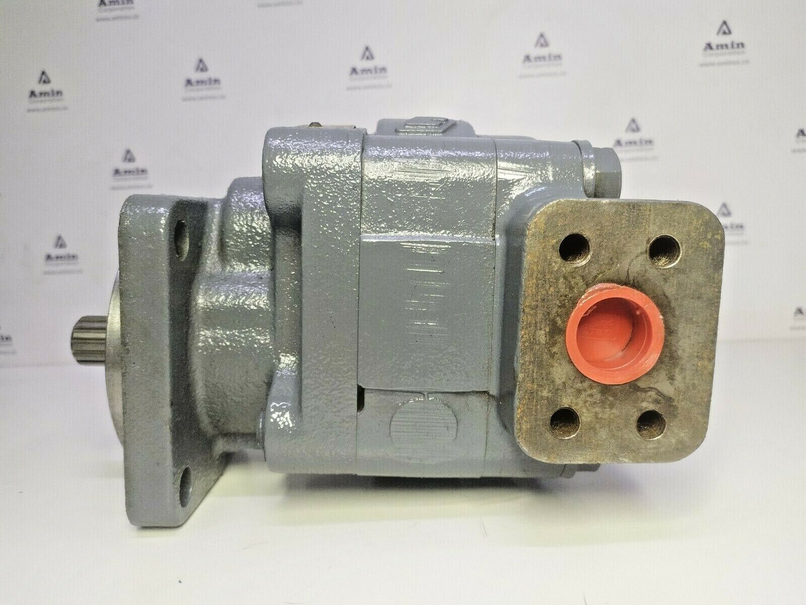 Commercial Hydraulics M-330-40B40F1D Hydraulic Motor