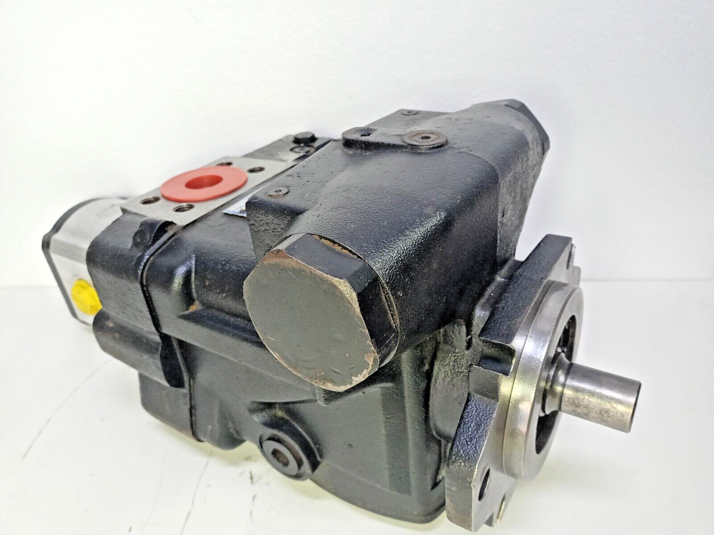 Oilgear PVM-098-A2UB-LDFY-P-1NNSN-AN-20-154 with Haldex 250702-005