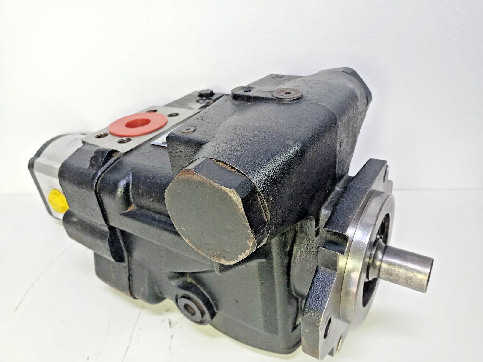 Oilgear PVM-098-A2UB-LDFY-P-1NNSN-AN-20-154 with Haldex 250702-005