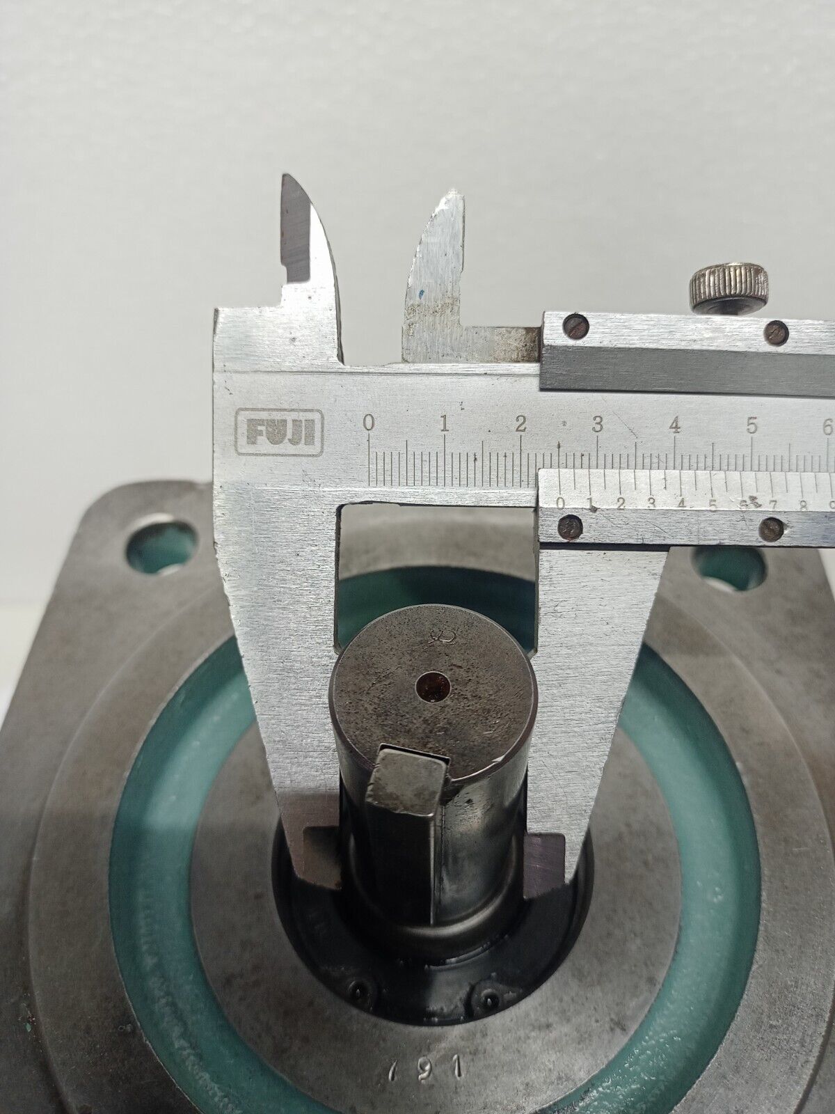 Rexroth 0513500101 Hydraulic Vane pump 0513R15A7FPV30EM7FY7 - PRESSURE TESTED