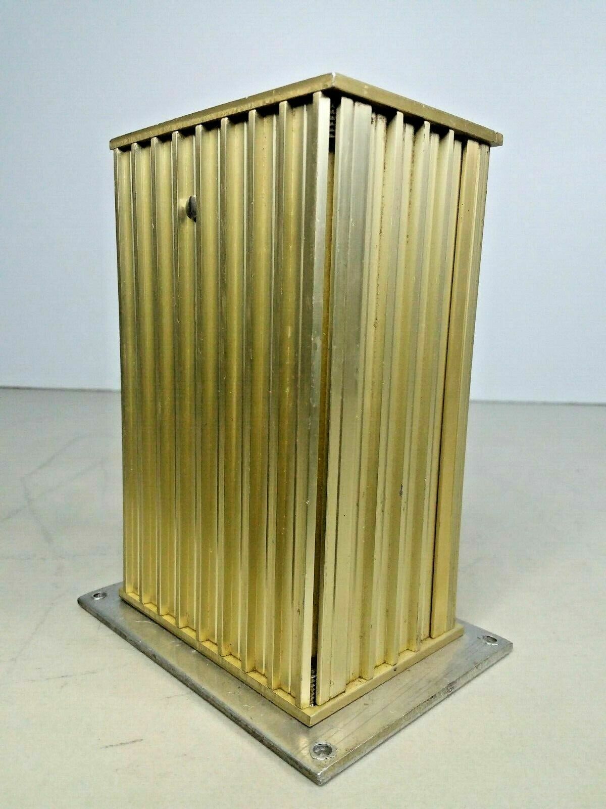 Polyamp AB PC30B15S15 DC -DC Converter 20-60v input 15-15v output