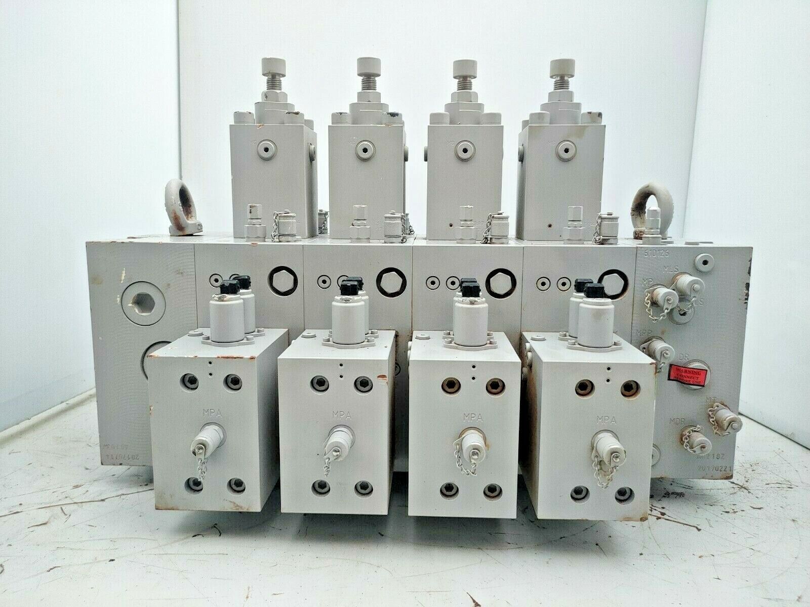 Parker CVG - 54 Control valve Mobile directional control valve CVG54 - NEW