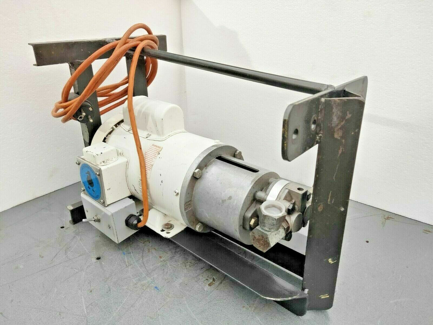 PARKER D14AA2A Hydraulic pump with LEESON 113300.00 Electric motor 1.5 HP