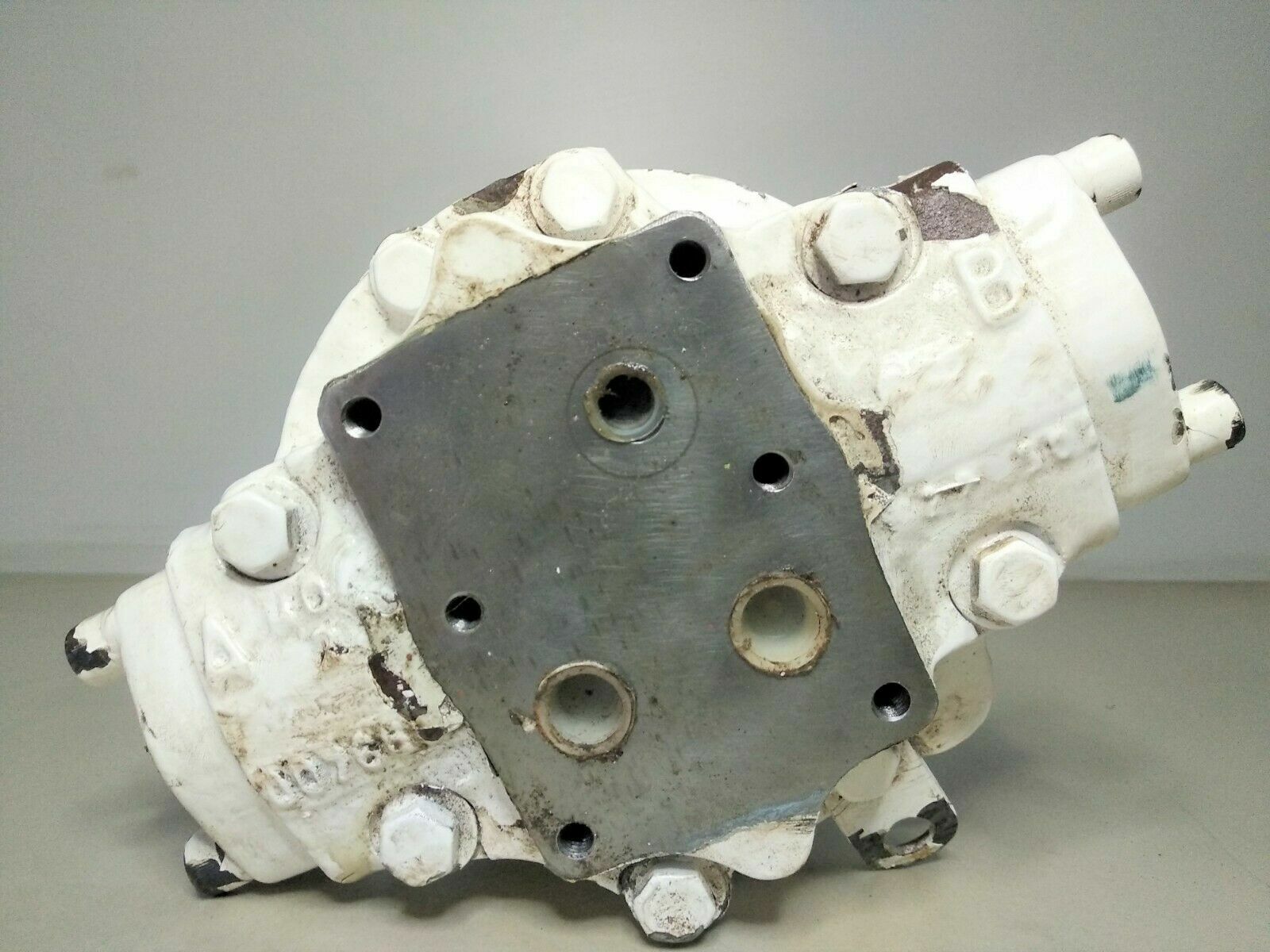 SUNDSTRAND HYDRO-TRANSMISSION Model Code: 223057 Hydraulic Motor