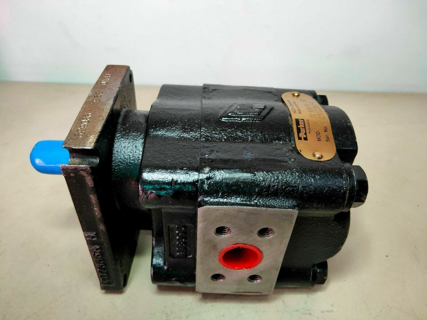 Parker Hydraulics 45-312 9610 414-002 Hydraulic gear Pump - NEW