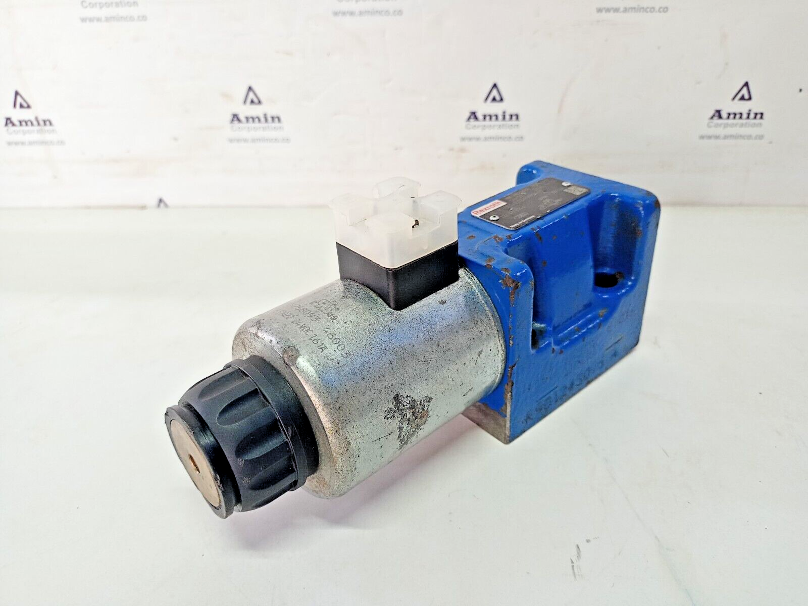 Rexroth 4WE 10 D50/EG24N9K4/M Directional spool valve 4WE10D50/EG24N9K4/M