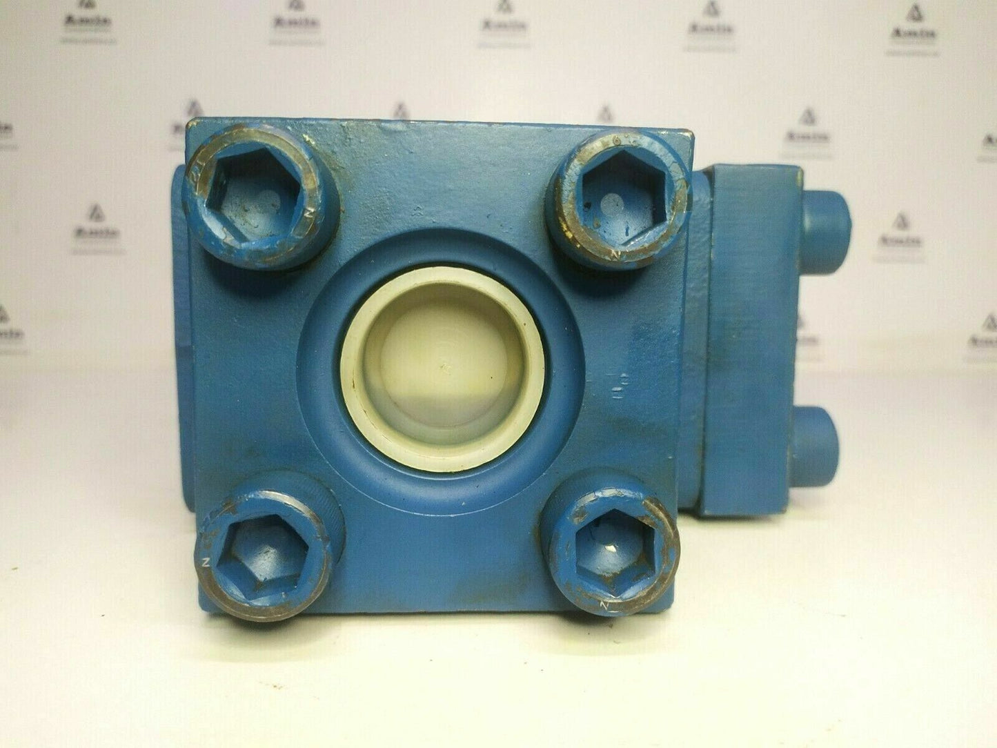 Uchida Hydraulics RB1-10F-D-331 L-75 Hydraulic valve - NEW