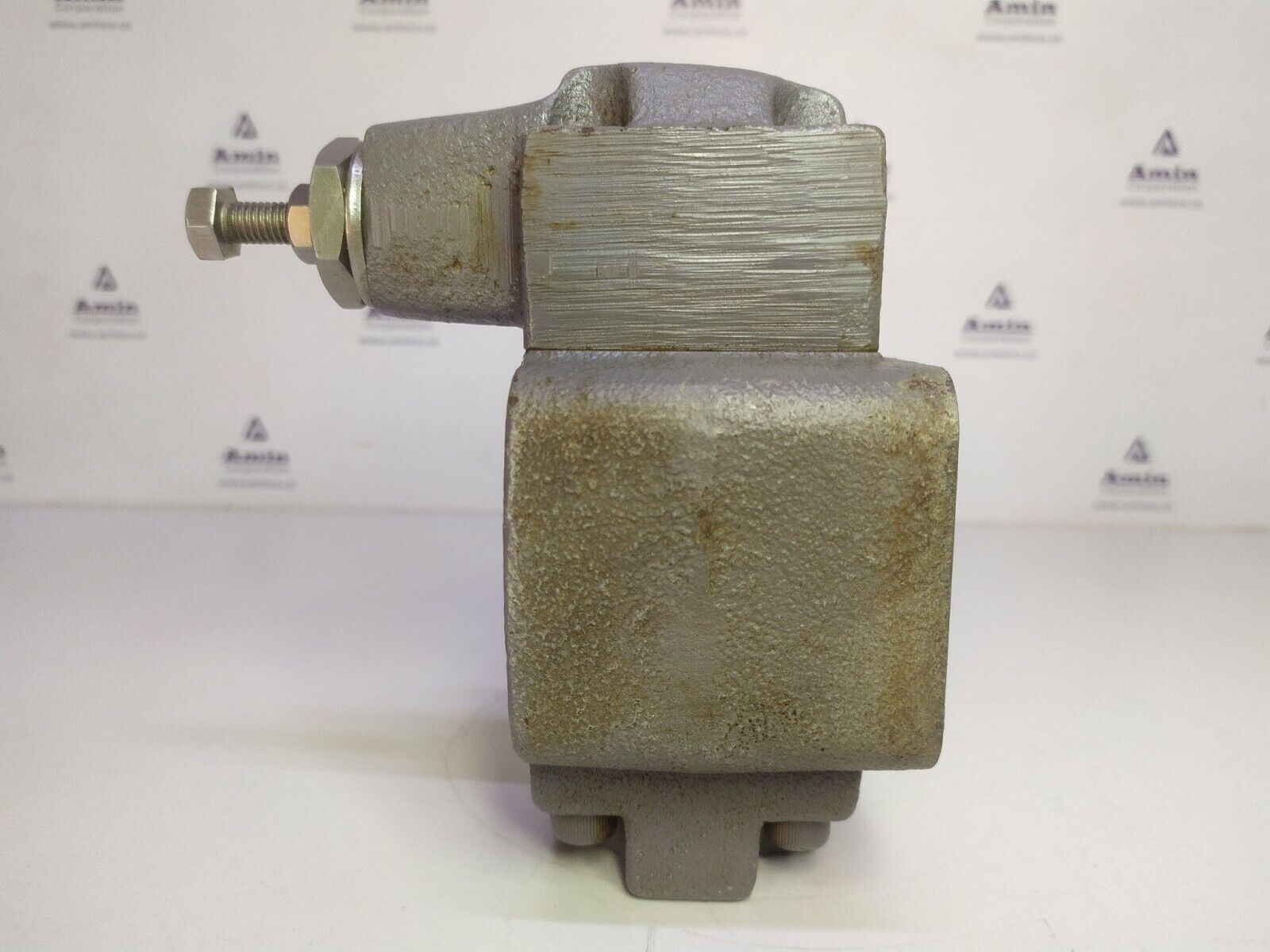 Tokimec XG-03-F-20-JA-S34-J Pressure reducing valve Max. 20 Mpa - NEW